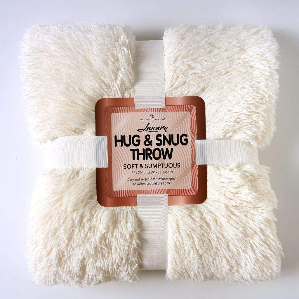 Style Spot New Luxury Fluffy Faux Fur HUG u0026 SNUG Super Soft Warm Cosy  Fleece Blanket Large Sofa Bed Throw (Cream) : Amazon.co.uk: Home u0026 Kitchen