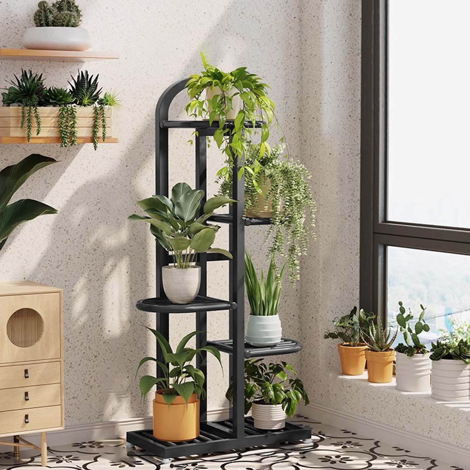 Étagère à plantes pour libérer l'espace au sol avec ce support 5 niveaux