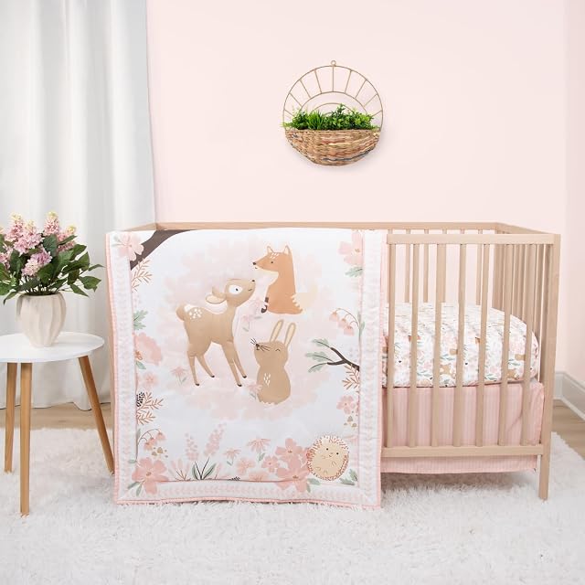 The Peanutshell 3 Ensemble de literie pour bébé en pièces pour filles - Nouveau-né, nourrisson & Ensemble de lit pour nourrisson avec feuille de lit encastrée, consolateur à volants de poussière - Forêt fétiche