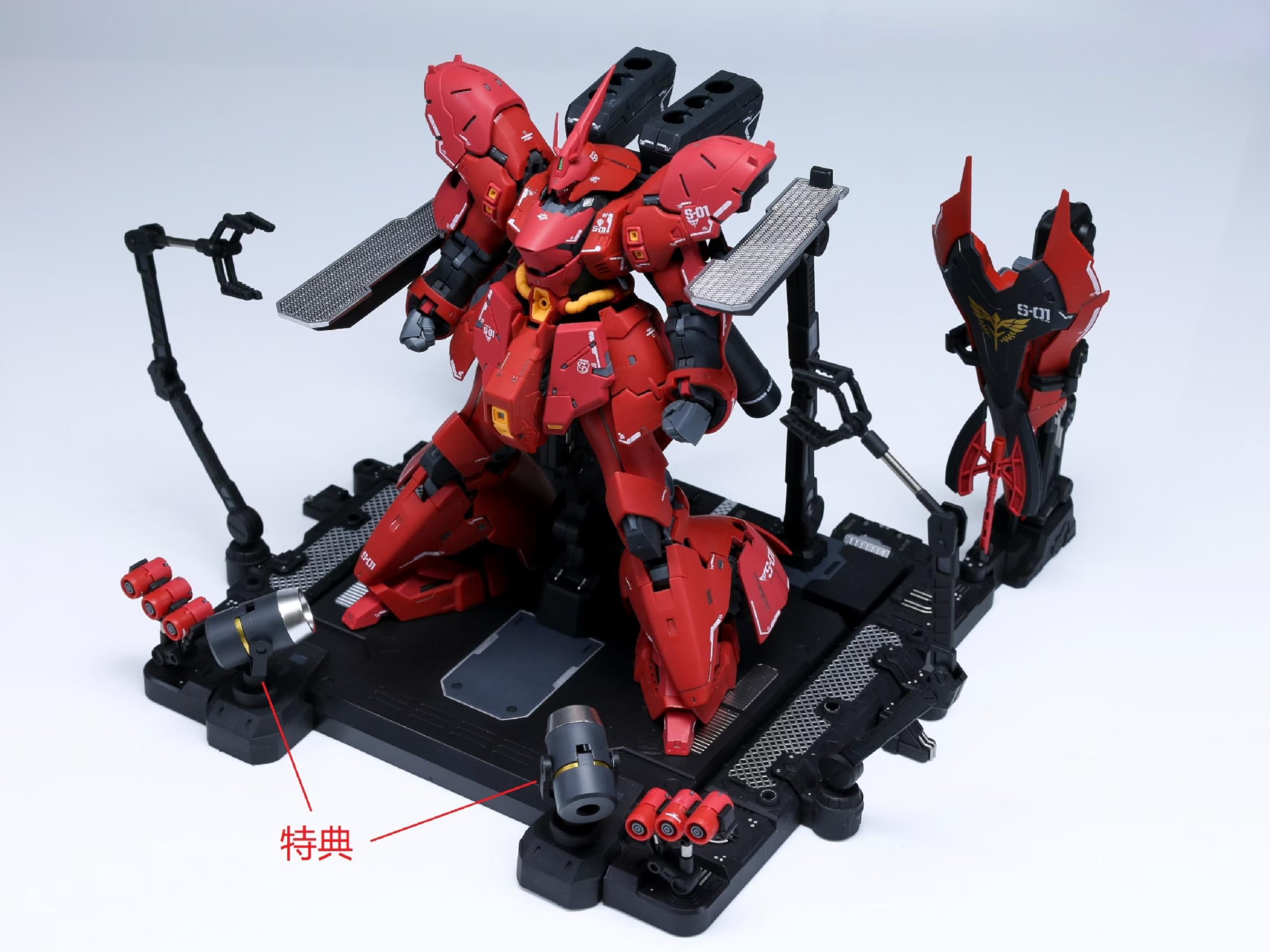 プラモデル　模型　SAZABI RG　ロボット　組み立て　アート　海外製　新品 Amazon.co.jp: RG Sazabi(またはノーマル1/100キット)用ガレージキット