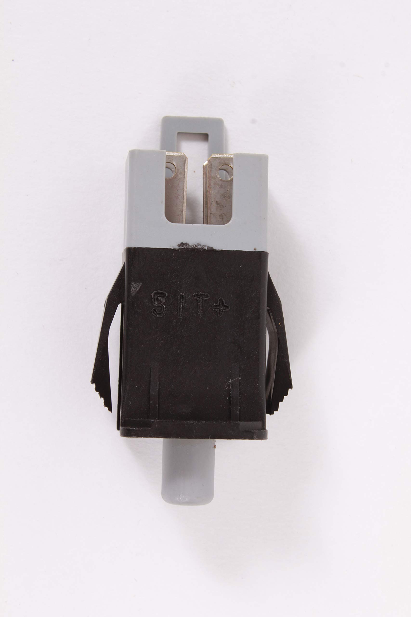 Husqvarna 532176137 - Interruptor de enclavamiento para LT1538 LTH1342 LTH1742 LTH18542 YTH1842