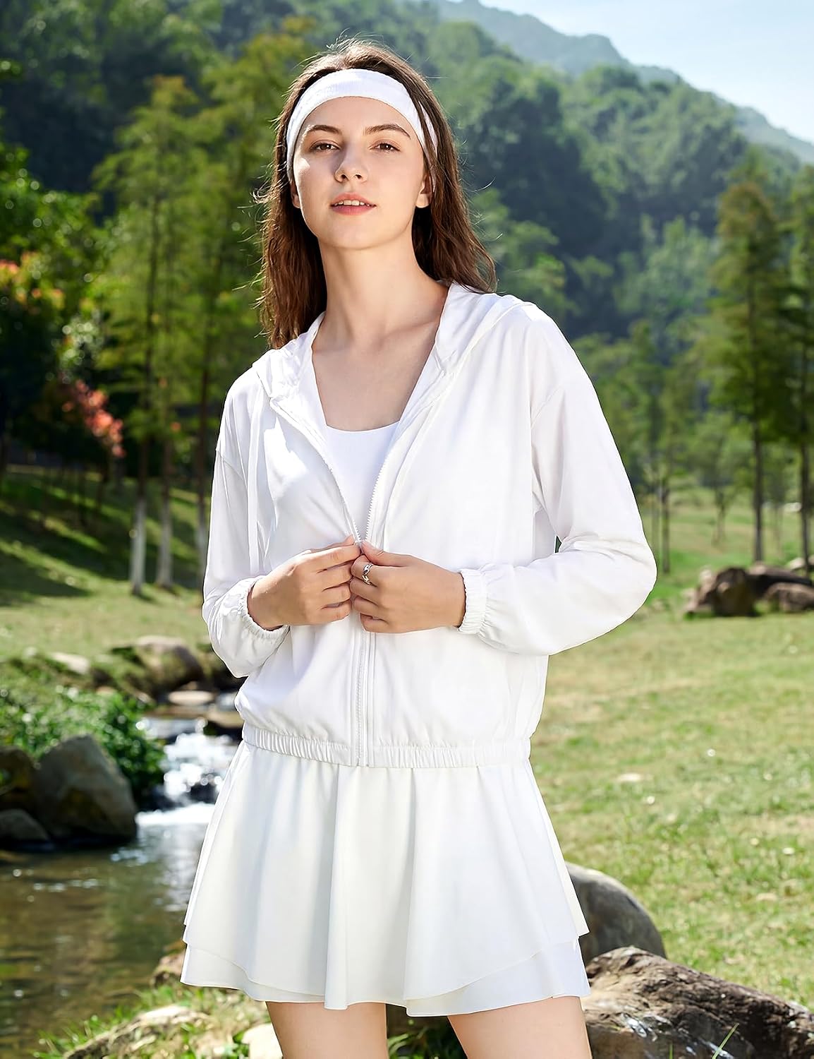 Wyeysyt Women's Athletic Jackets UPF 50+ UV Sun Protection Cropped Jackets Running Zip Up Hoodie Outdoor Jackets