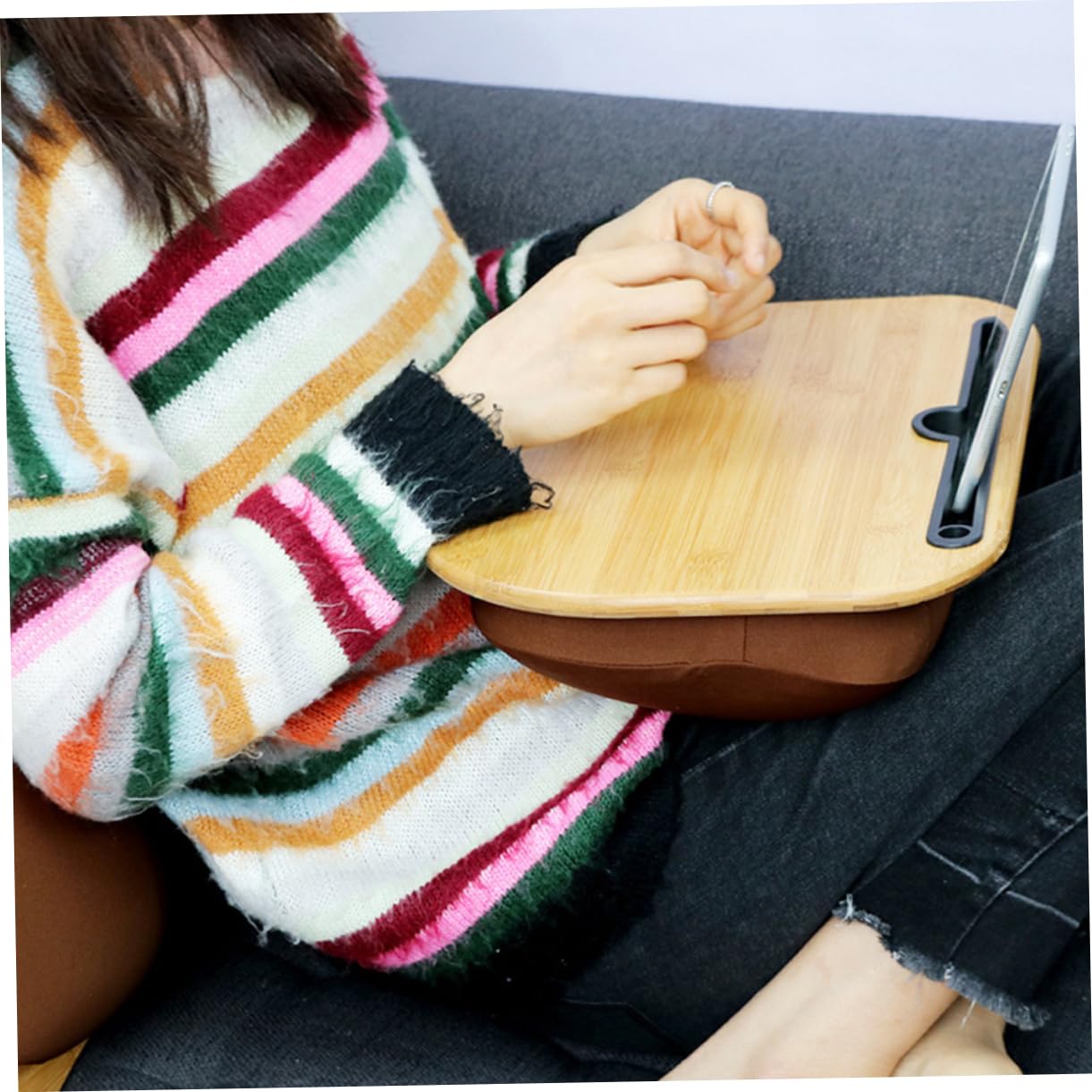Homoyoyo Soporte Multifuncional para Tablet y Laptop Mesa De Almacenamiento con Ranura para Cama Sofá y Mesa
