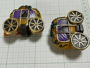 Amazon.co.jp: ハロウィン かぼちゃの馬車 置物 2個 : おもちゃ