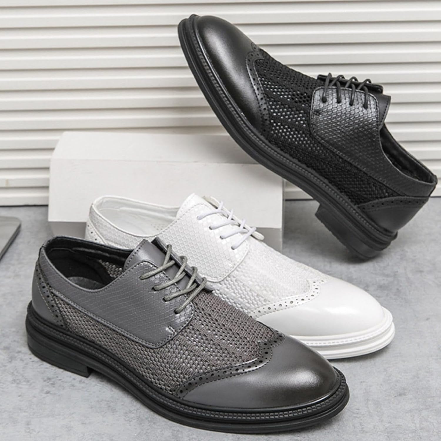 PRADA メダリオン ドレスシューズ ダービーシューズ 外羽根 28CM PRADA メダリオン ドレスシューズ ダービーシューズ 外羽根 28CM