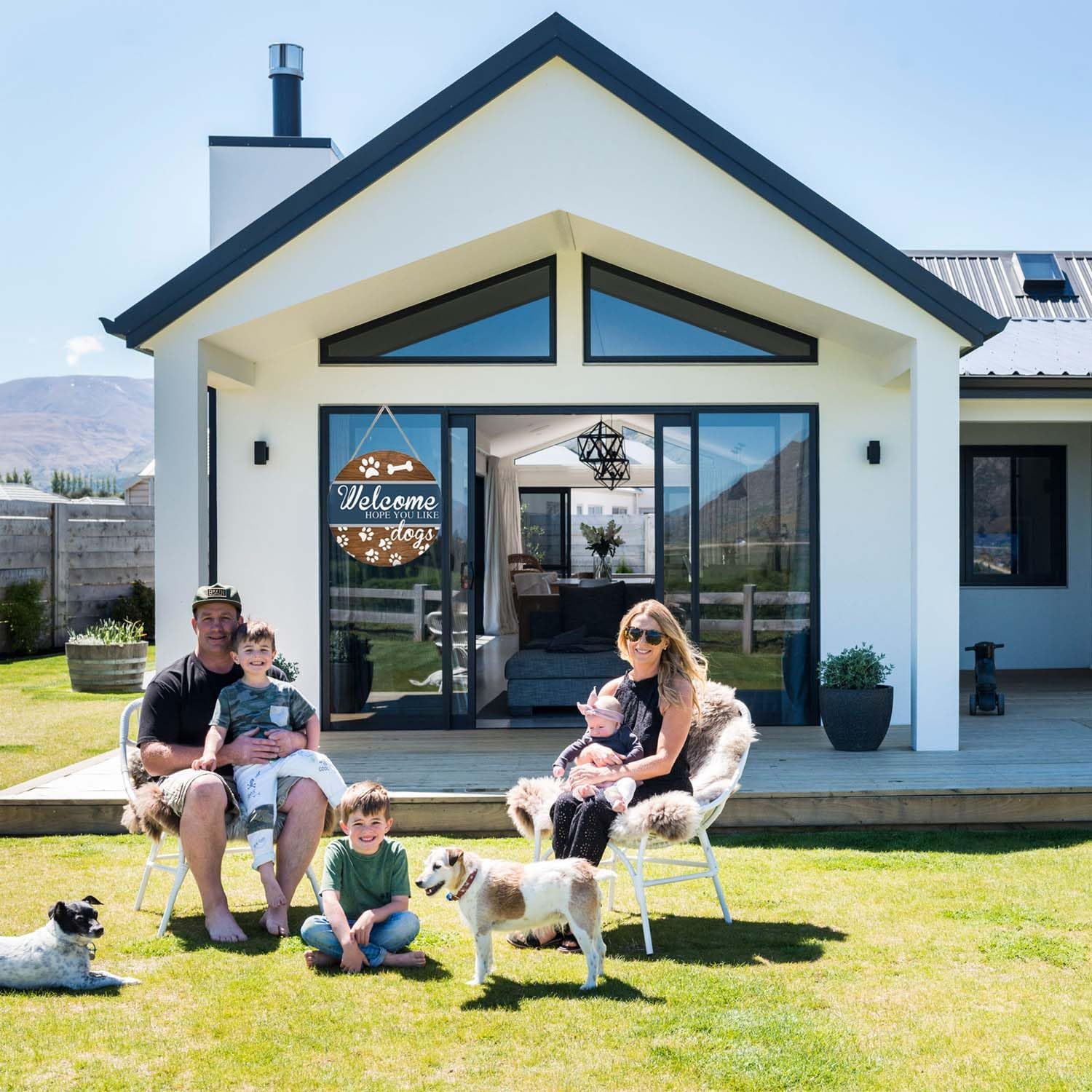 Welcome Sign for Dog Lovers - Rustic Wooden Door Hanging Sign, "Hope You Like Dogs" Decorative Round Plaque with Paw Prints, Perfect for Home, Front Porch, or Dog Owners' Gift - Image 6