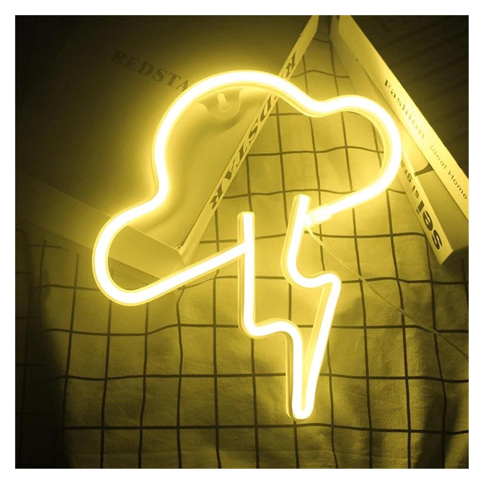 Luminaires LED intérieur modernes avec lettres colorées et lampe au néon