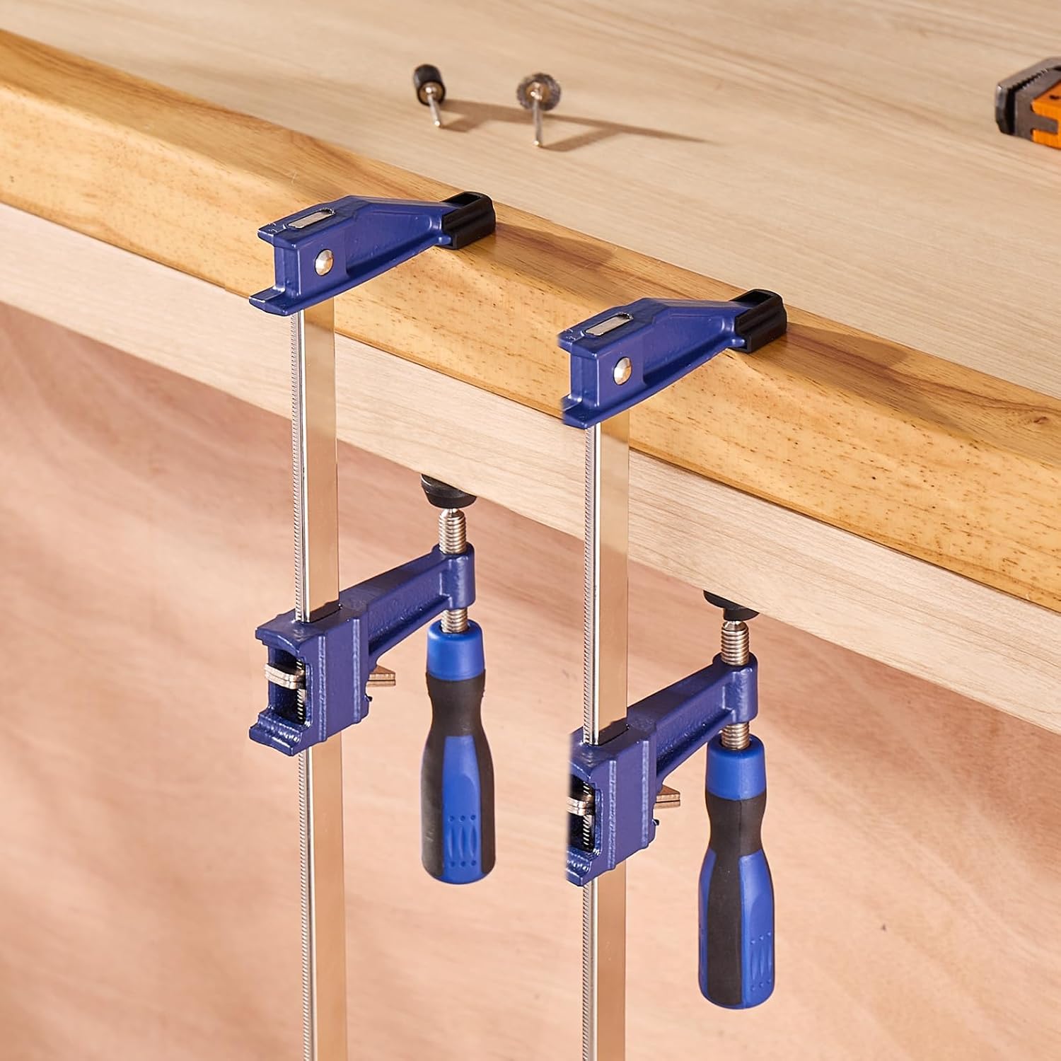 VEVOR Bar Clamps for Woodworking, 4-Pack 36 inch Opening, Lockable F-Clamp with 600 lbs Load Limit, 2-1/2 inch Depth, Cast Iron and Carbon Steel, Easy to Use, Wood Clamps for Woodworking Metal Working