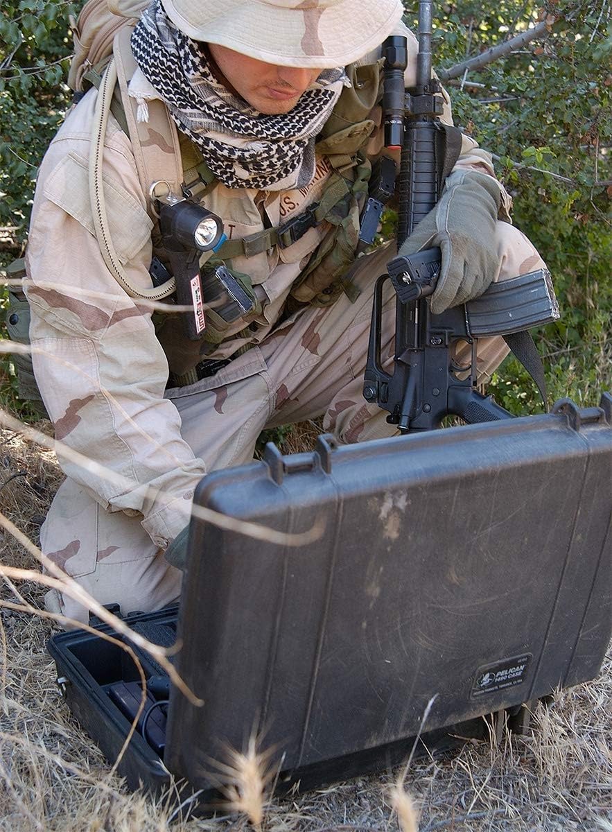 Pelican 1490 Case With Foam (Black)