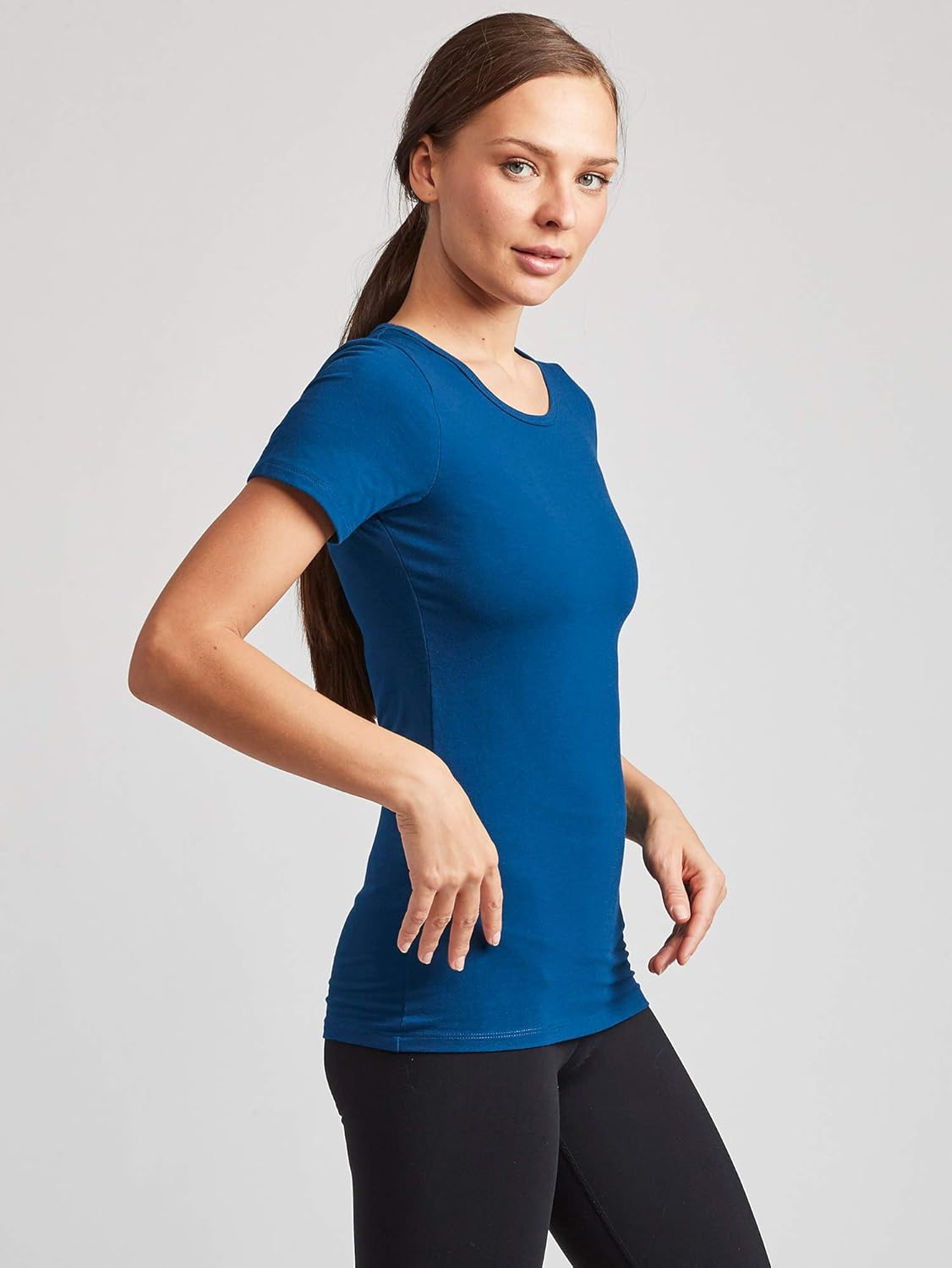 Kalon Women's 4-Pack Scoop Neck T-Shirt Base Layer - Image 3