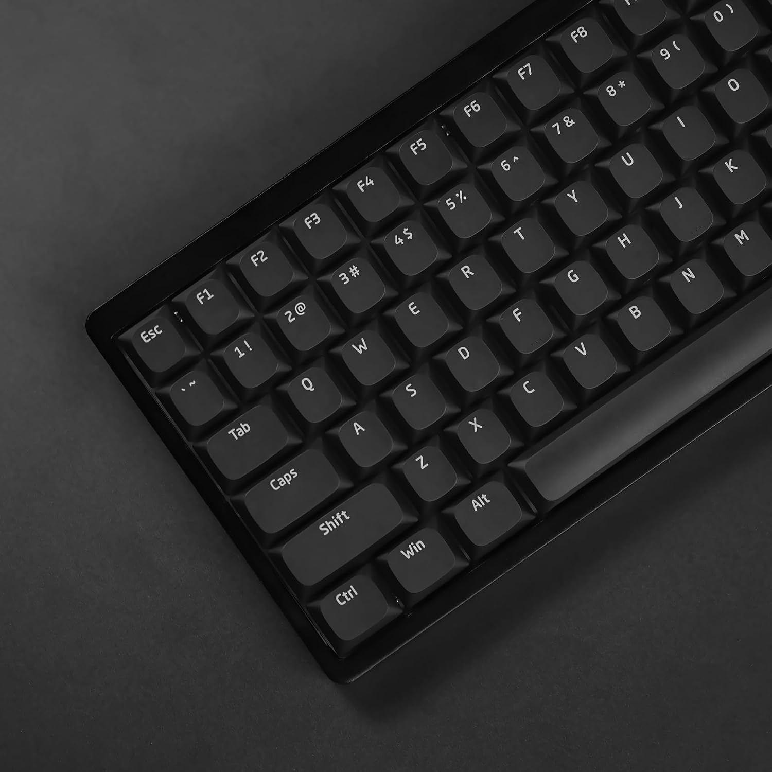 Low Profile MX Switch Keycaps, Black 104-key Set