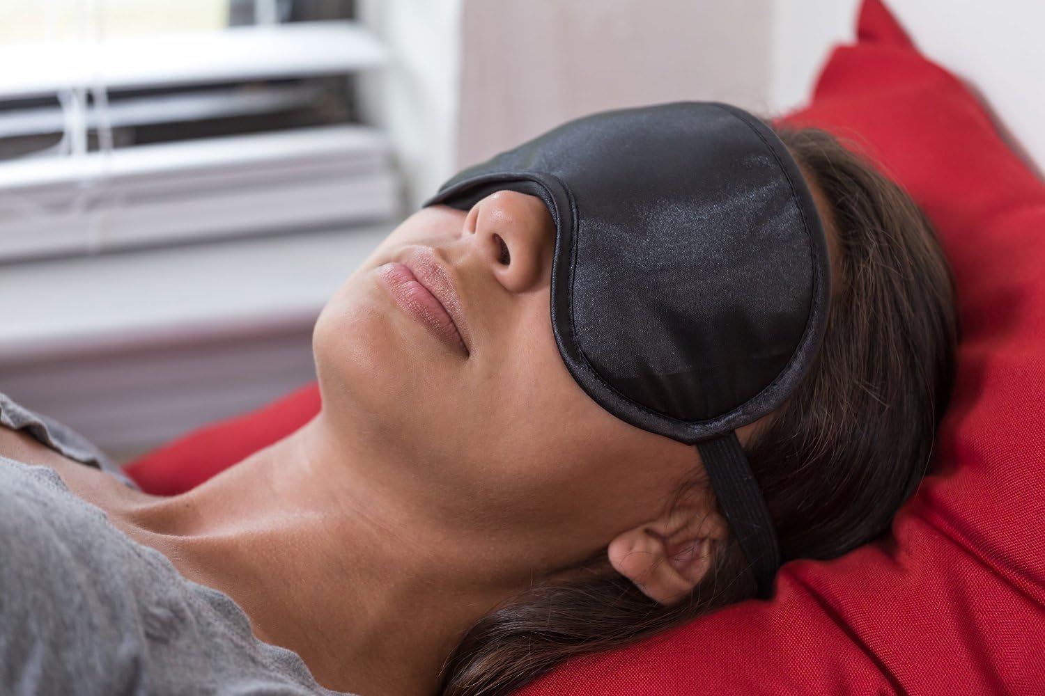Super Silky Super-Soft Sleep Mask With Free Ear Plugs and Carry Case By 40 Winks. This Premium Quality Eye Mask is Ultra Lightweight & Comfortable - Has An Adjustable Strap to Fit All Head Sizes - Sleep Anywhere Anytime - Ideal for Men, Women and Children - Perfect for Travelers - Sleep Satisfaction Guaranteed