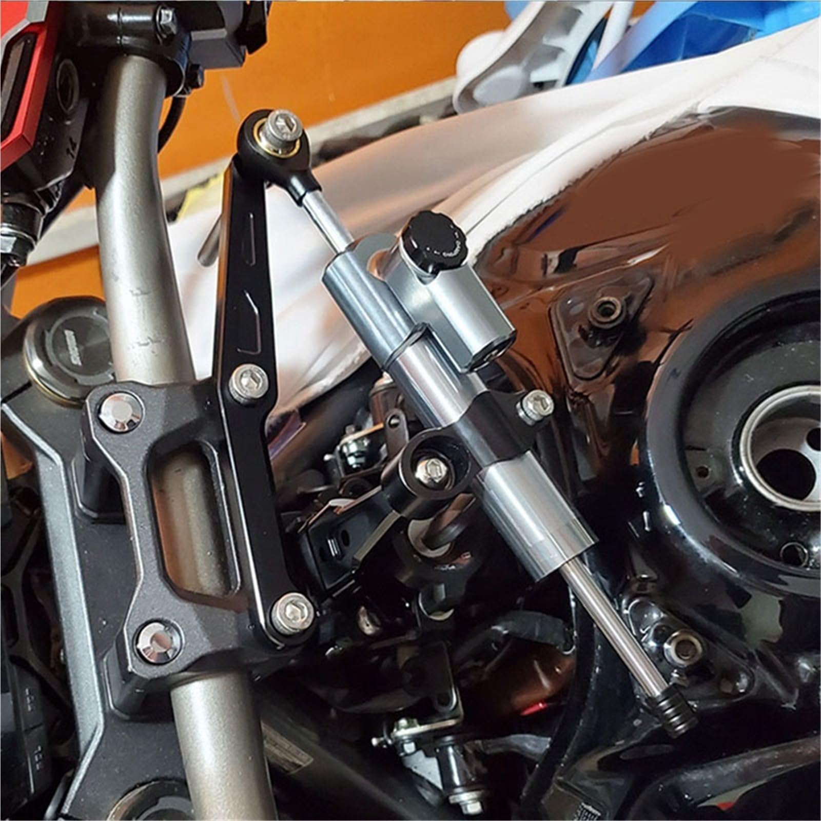 Moto Regolabile CNC Sterzo Stabilizzare Ammortizzatore Staffa Kit Di Montaggio Per SUZUKI GSR600 GSR 600 2006 2007 2008 2009 2010-2011