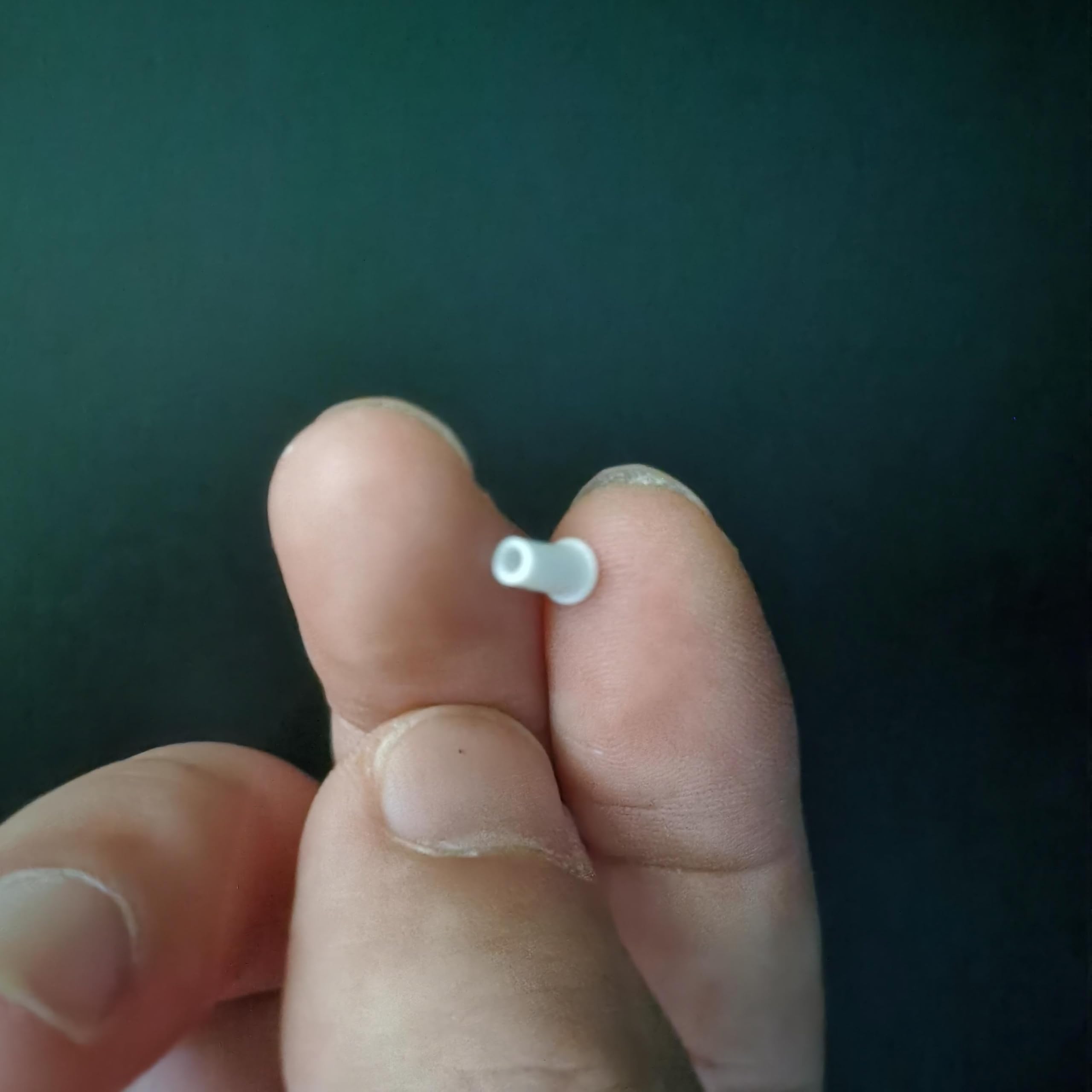 Yrsssa LC Dust Caps Complete Protection for LC end,Protective Cap for Fiber Optic Cables, End Faces and Devices| Fiber Optic Dust Caps in Snap Lock Case (200) - Image 4