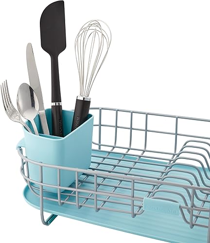 Miniatura 8 de KitchenAid Escurridor compacto de bajo perfil con organizador de cubiertos extraíble y tabla de autodrenaje en ángulo, cables resistentes a la