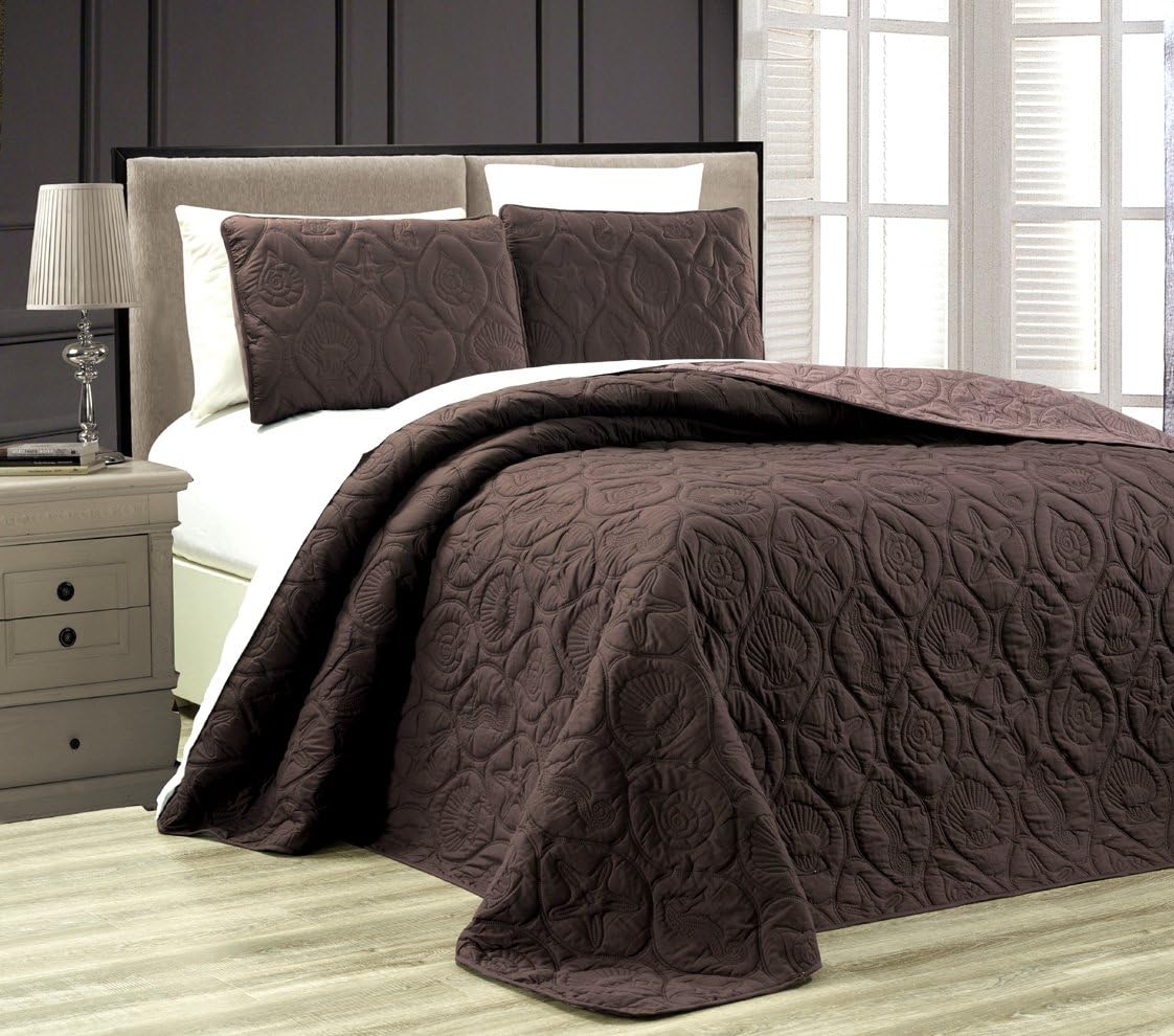 Grand Linen 3-Piece Tropical Coast Seashell Beach King Oversize Oversize Bedspread Chocolate Brown/Taupe Reversible Coverlet Embossed Bed Cover Set. Sea Shells, Sea Horse, Starfish etc.