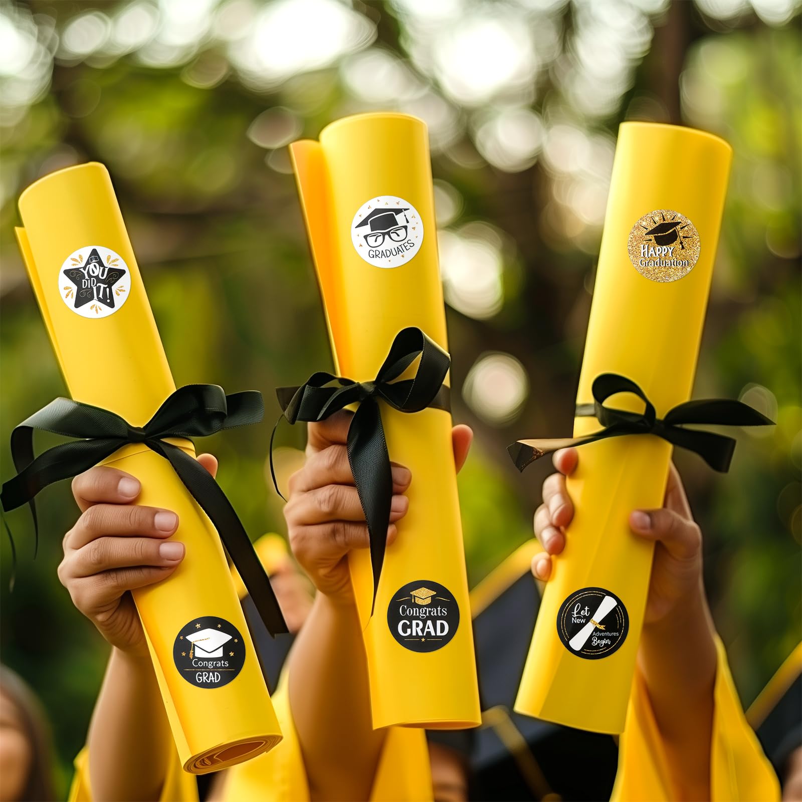 Snapklik.com : NEWEST 20 Pack Class Of 2025 Graduation Stickers