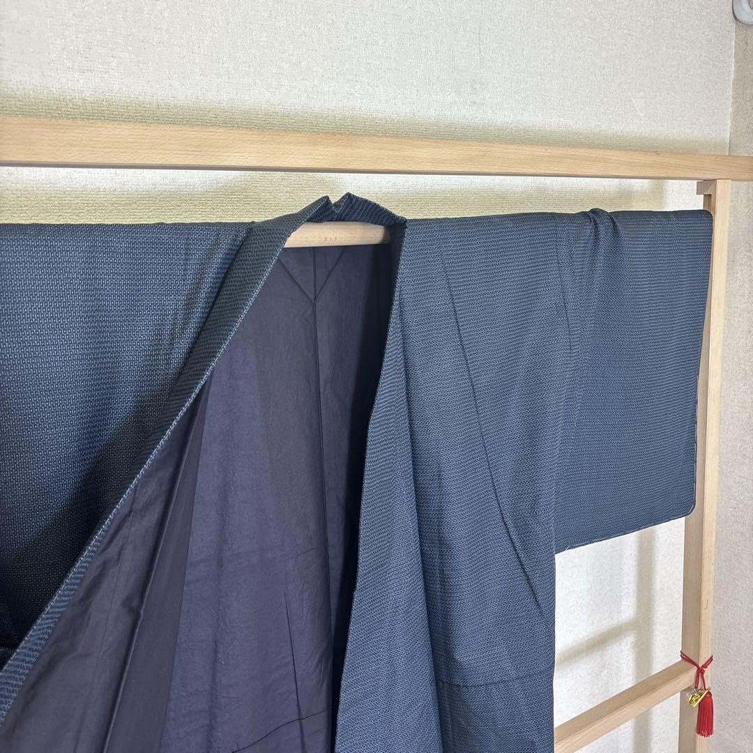 Amazon.co.jp: k-5848 裄71 紳士着物 亀甲 泥藍大島紬 正絹 : ファッション