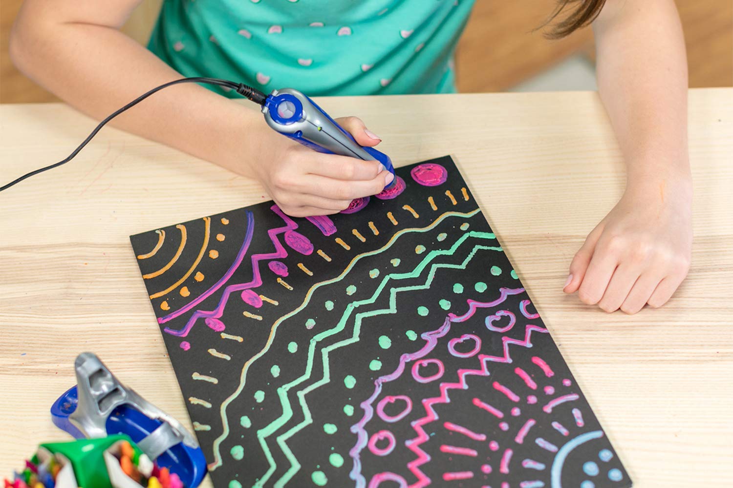 CRAYOLA - Super Pen Koala, do topienia kredek świecowych i tworzenia wzorów reliefowych, kolor srebrny/niebieski, 25-0391