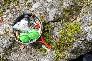 Evernew Titanium Lightweight Camping Pot w/Folding Handle, 600