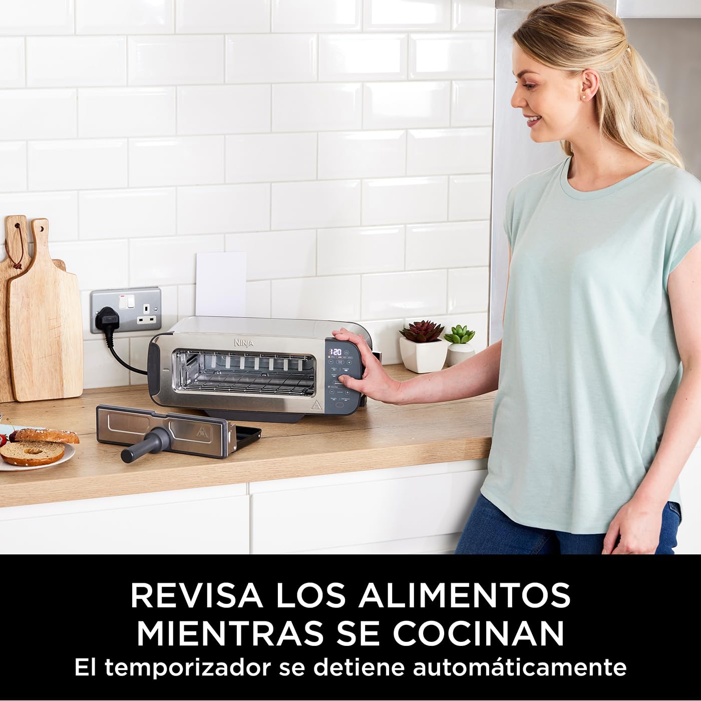 Ninja Foodi Tostadora, parrilla y sandwichera 3 en 1 con diseño de volteo, 7 funciones de cocción, 7 niveles de tostado, incluye bandeja para hornear y bandeja para migas, en acero inoxidable, ST202EU