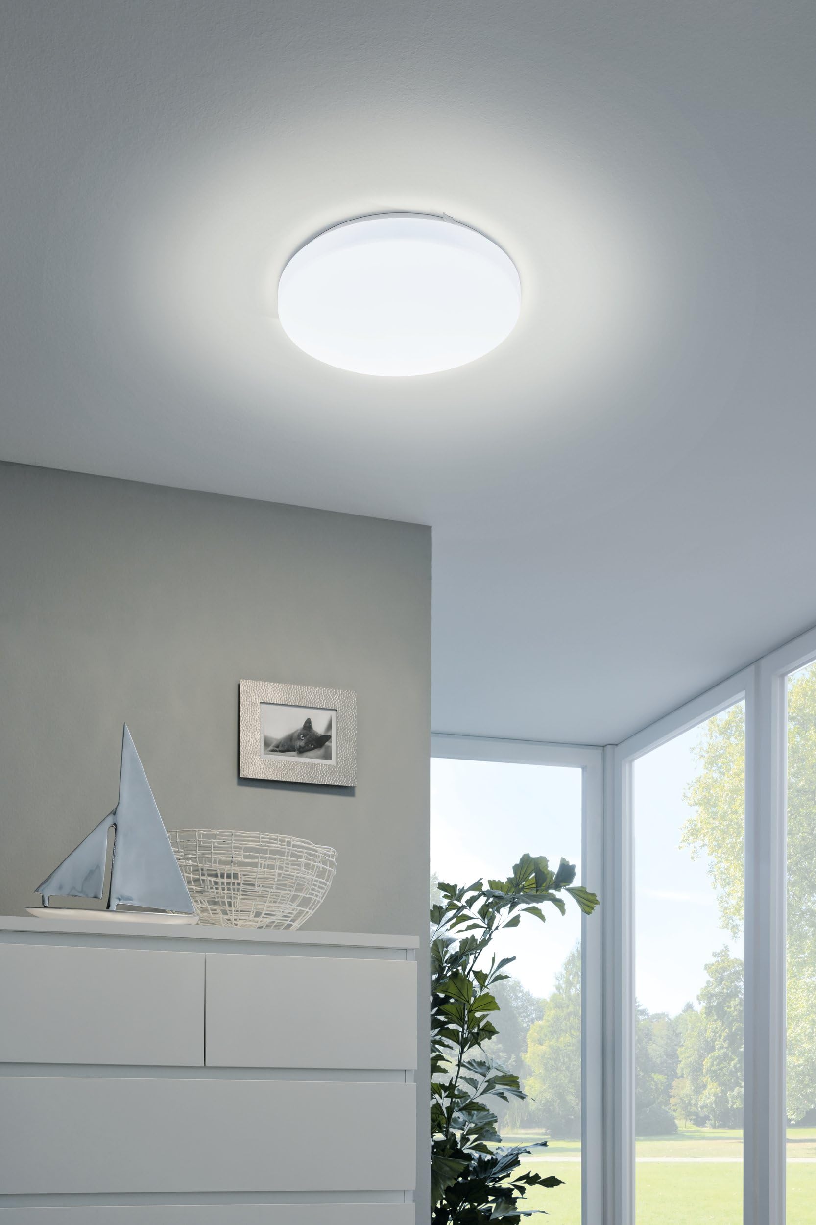 EGLO LED Außen-Deckenleuchte Pilone, 11W, IP44, Weiß – Wetterfeste Lampe Für Garten, Terrasse Oder Eingangsbereich