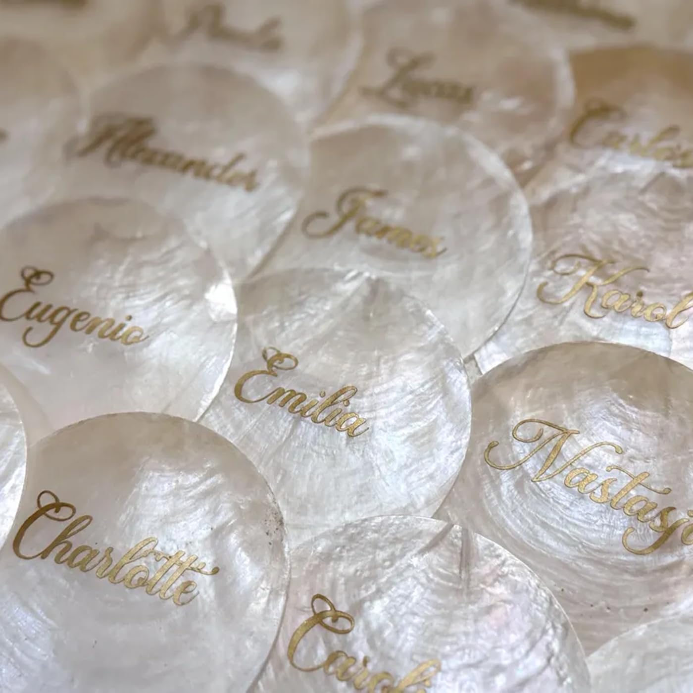 Tischkarte, Namenskarte aus Muscheln | individuell beschriftet | mit Vinylfolie - Hochzeit, Geburtstag und Feier (50 Stück)