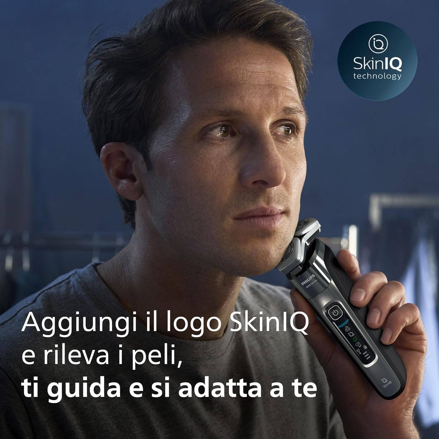 Philips Shaver Serie 8000 - Rasoio elettrico Wet & Dry con tecnologia SkinIQ, rifinitore, supporto di ricarica, cappuccio a P, spazzolina per la pulizia e rifinitore per naso (modello S8697/23) - Immagine 5