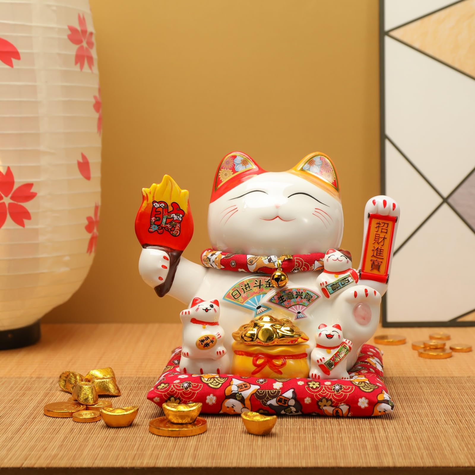 Estatua grande de gato de la suerte Maneki Neko de 9 pulgadas, gato ondulado de cerámica con lingote dorado, decoración tradicional japonesa de la fortuna, regalo blanco y rojo para