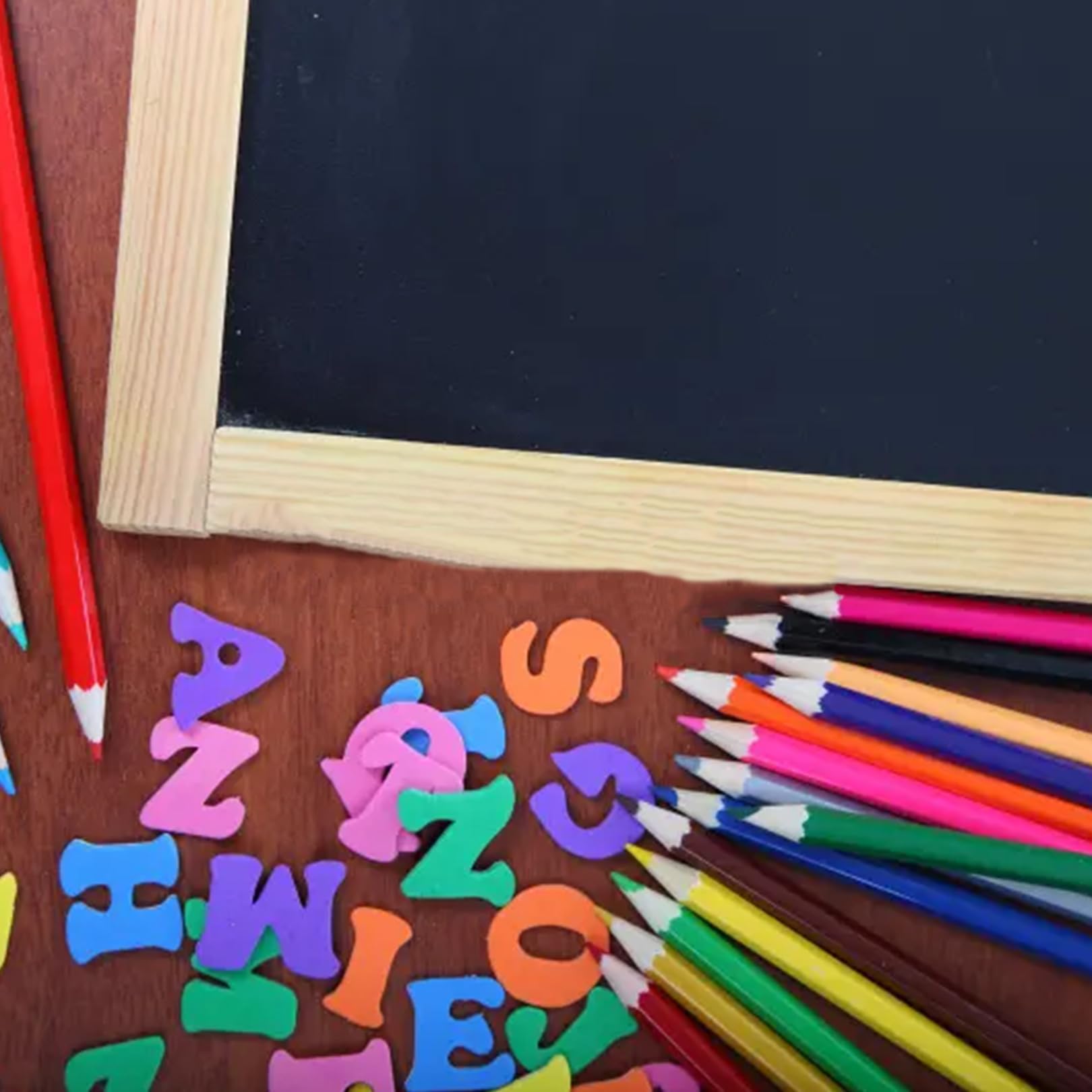 Letras Adhesivas Coloridas - 520 Pegatinas de Goma Espuma Autoadhesivas Para Pegar - Juego de Letras Para Niños Escolares