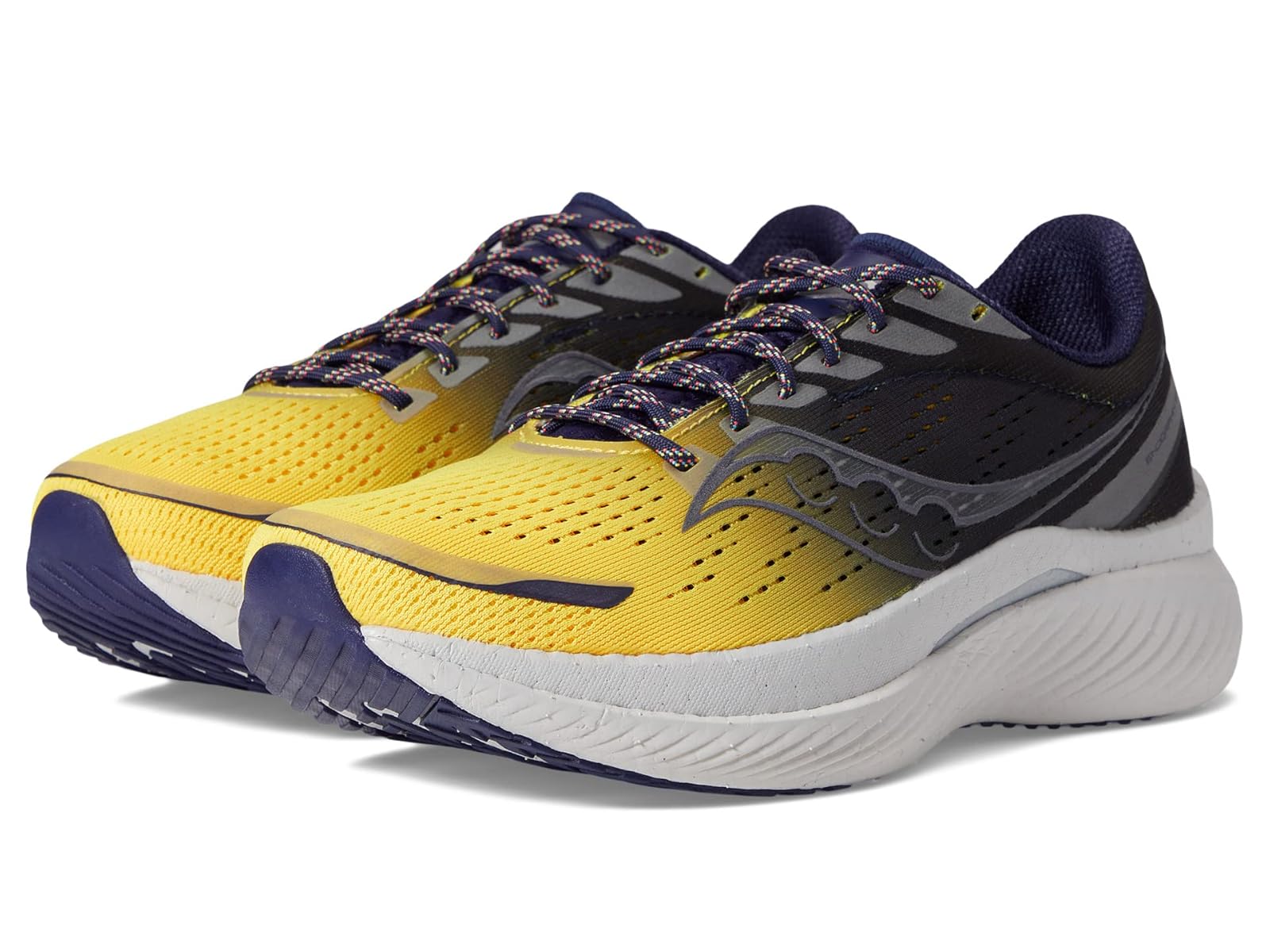 Женские кроссовки и спортивная обувь Saucony Endorphin Speed 3