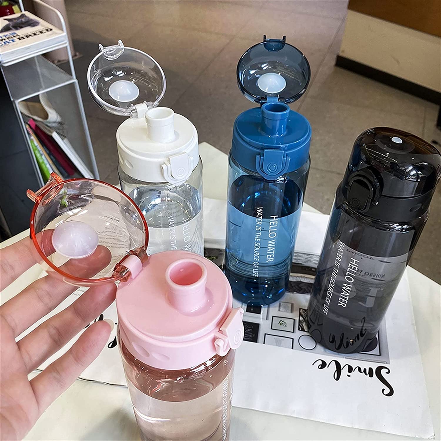 Butelka Wodę Outdoor Sports Bidon Ze Słomką Plastikowy Przenośny Podróżny Kubek Na Wodę Rower Kempingowy Butelka Na Napoje Materiały Kuchenne Butelka Napoje Sportowa(Pink,Transparent)