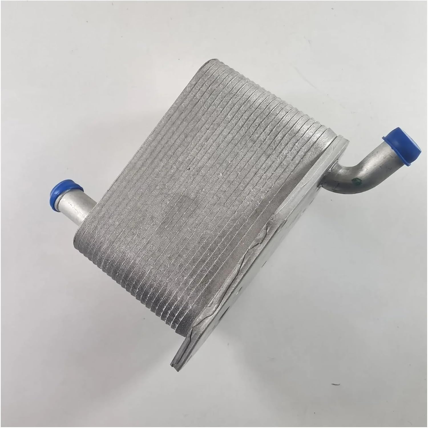 Heat Exchanger Oil Cooler Compatible With Land Rover LR2 OE: 30757620 / LR041422 / 8G9N-6A642-AA / 5989070282