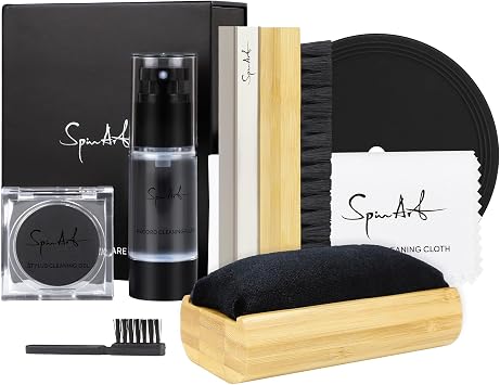منظف أسطوانات الفينيل من SpinArt، مجموعة تنظيف أسطوانات الفينيل 8 في 1، تتضمن فرش مخملية ناعمة وألياف دقيقة، ومحلول تنظيف أسطوانات الفينيل، وجل قلم دوار، وقطعة قماش من الألياف الدقيقة، وواقي ملصقات وصندوق تخزين