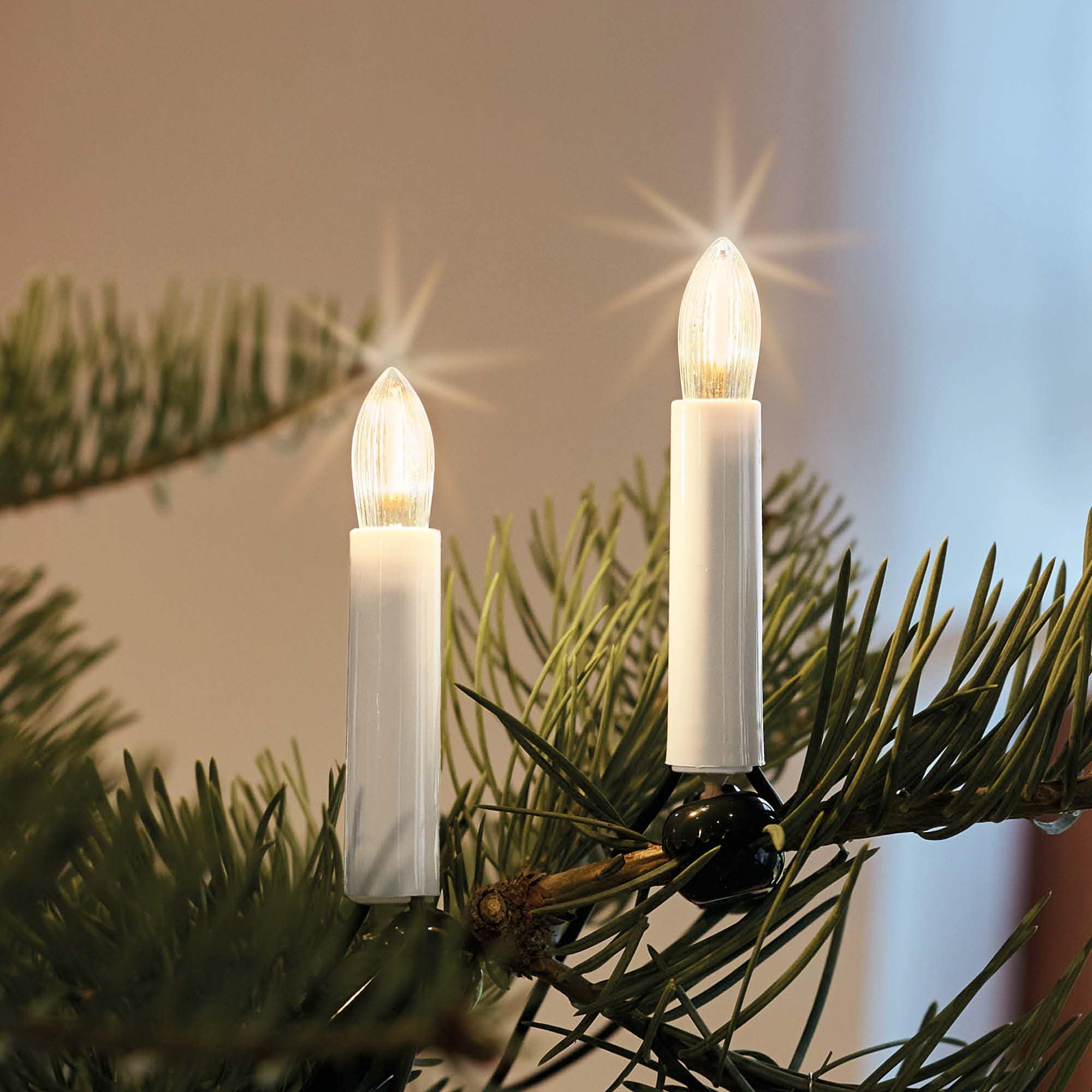hellum Lichterkette Weihnachten LED-Filament innen 20 LED, Stecker teilbar | Made in Germany warmweiß, Christbaum Lichterkette mit Clip, 13,30m beleuchtet, Stecker teilbar, Kabel grün <59lm 815016