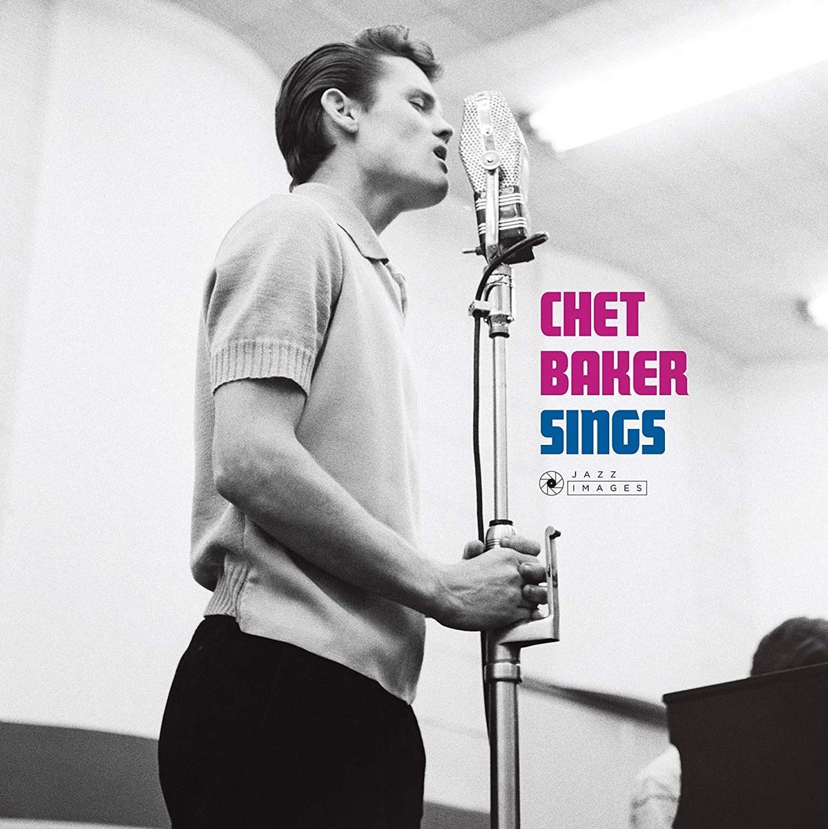 Sings (Gatefold Packaging. Photographs By William Claxton) [VINYL]
