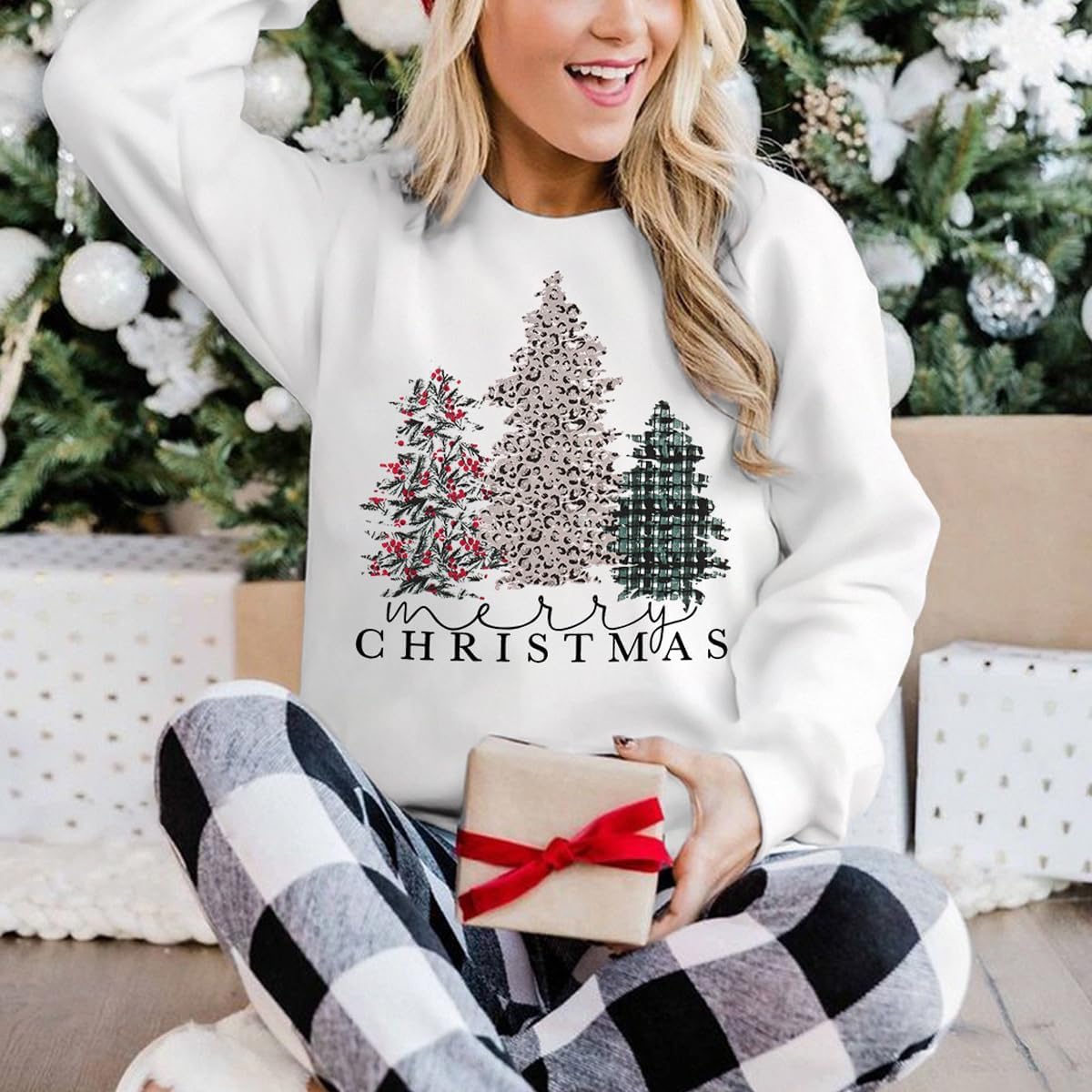 IZYJOY Merry Christmas Sweatshirt for Women Xmas Tree Graphic Long Sleeve Pullover Crewneck Oversized Lightweight Holiday Top - Image 3