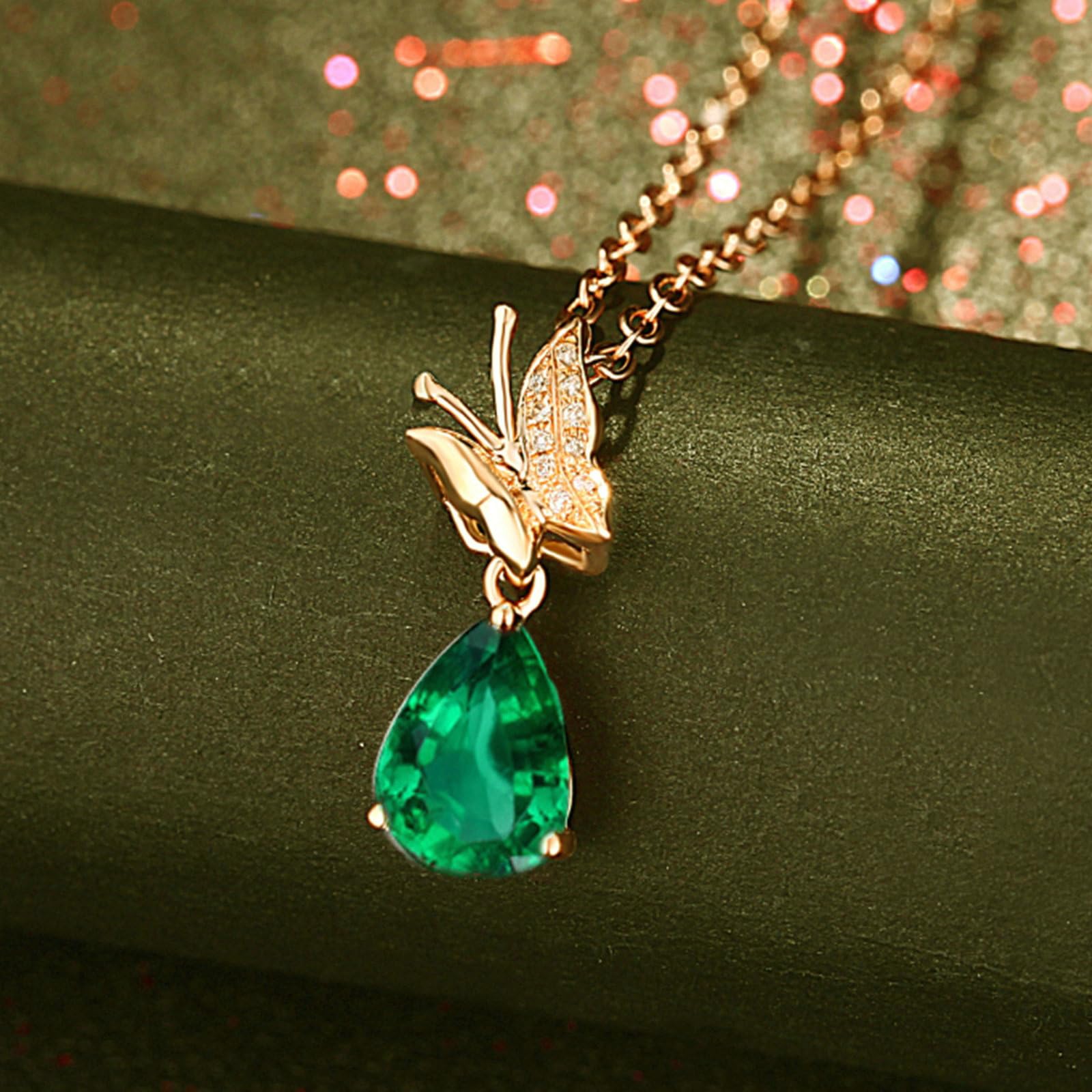Łańcuszek na szyję 750 585 375 złoto z wisiorkiem, łańcuszek damski złoty 45 cm zawieszka charms szmaragd 0,7 ct i motyl z diamentem 0,02 ct łańcuszek 45 cm na ślub