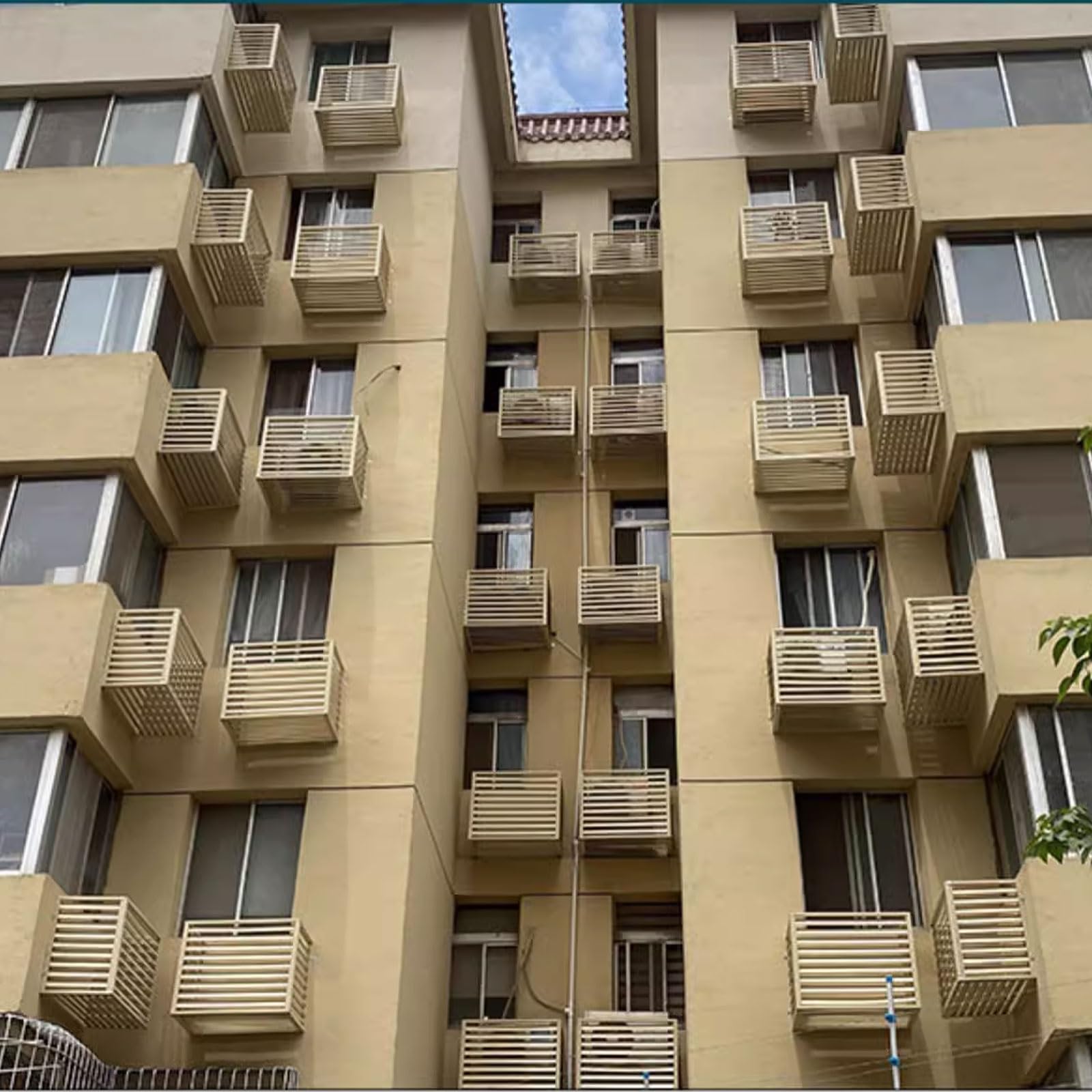 Outdoor Air Conditioning Cover,Solid Wood Air Conditioning Rack, Wooden Air Conditioner Outer Conditioning Shell Blinds, Outdoor Plant Display Rack