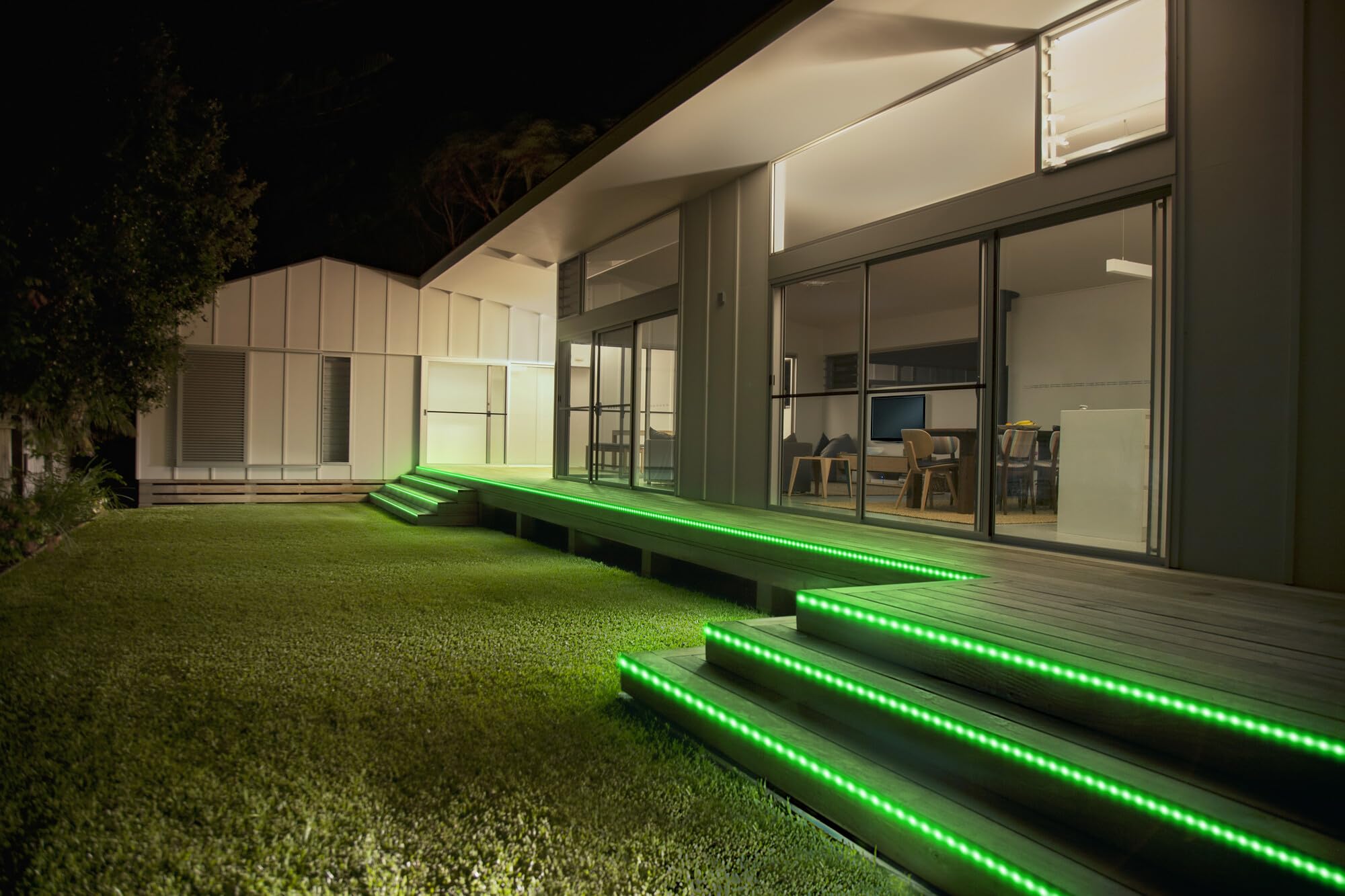 OSRAM Striscia LED SMART+ WiFi OUTDOOR FLEX 3M, bianca, 12W, 790lm, luce bianca regolabile e luce colorata RGB per esterni, dimmerabile, lunga durata, controllabile tramite SMART+ App, IP44