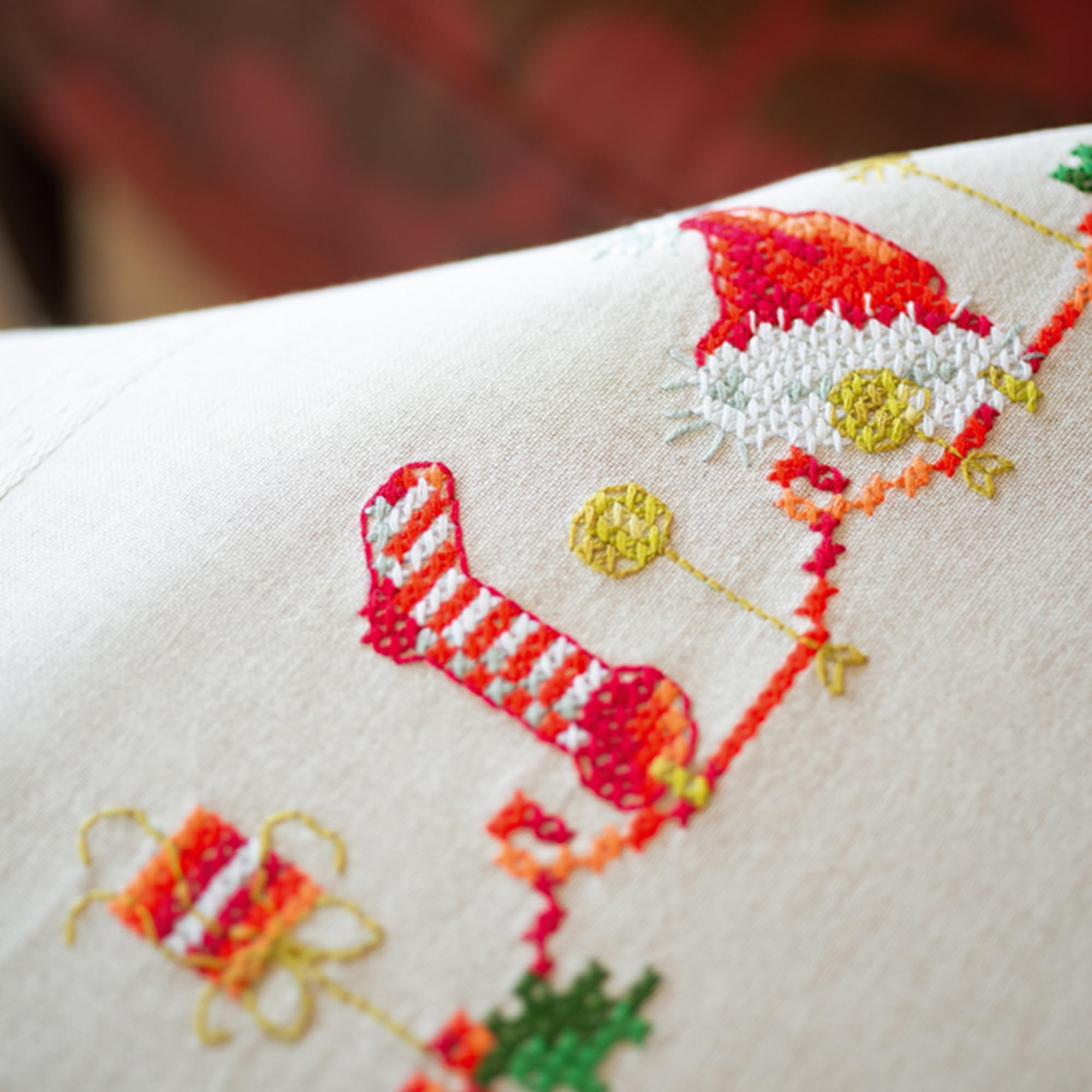 VERVACO Kit Point De Croix Pré-Imprimé Nappe NOËL Broderie Kit Complet Adulte Loisir Créatif Maison Decoration Manuelle Table Cadeou DIYca. 80 x 80 cm Cross Stitch Embroidery