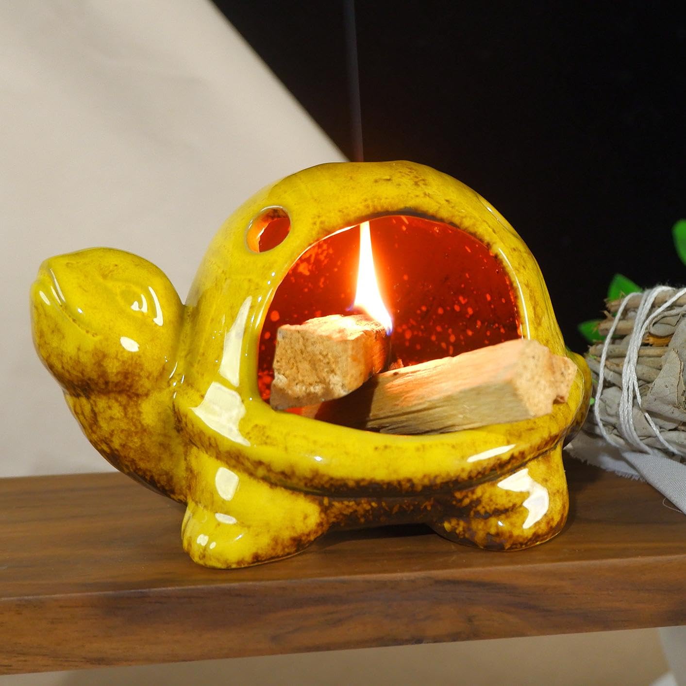 Bâtons de sauge et cônes encens porte-encens céramique jaune Mougigi
