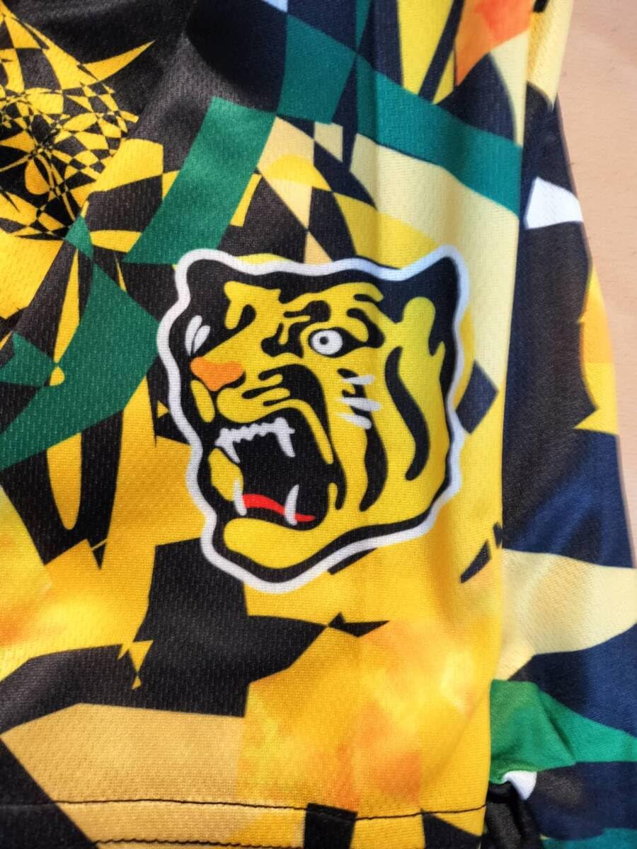 Amazon.co.jp: 阪神タイガースウル虎の夏 2022 / 限定オリジナル