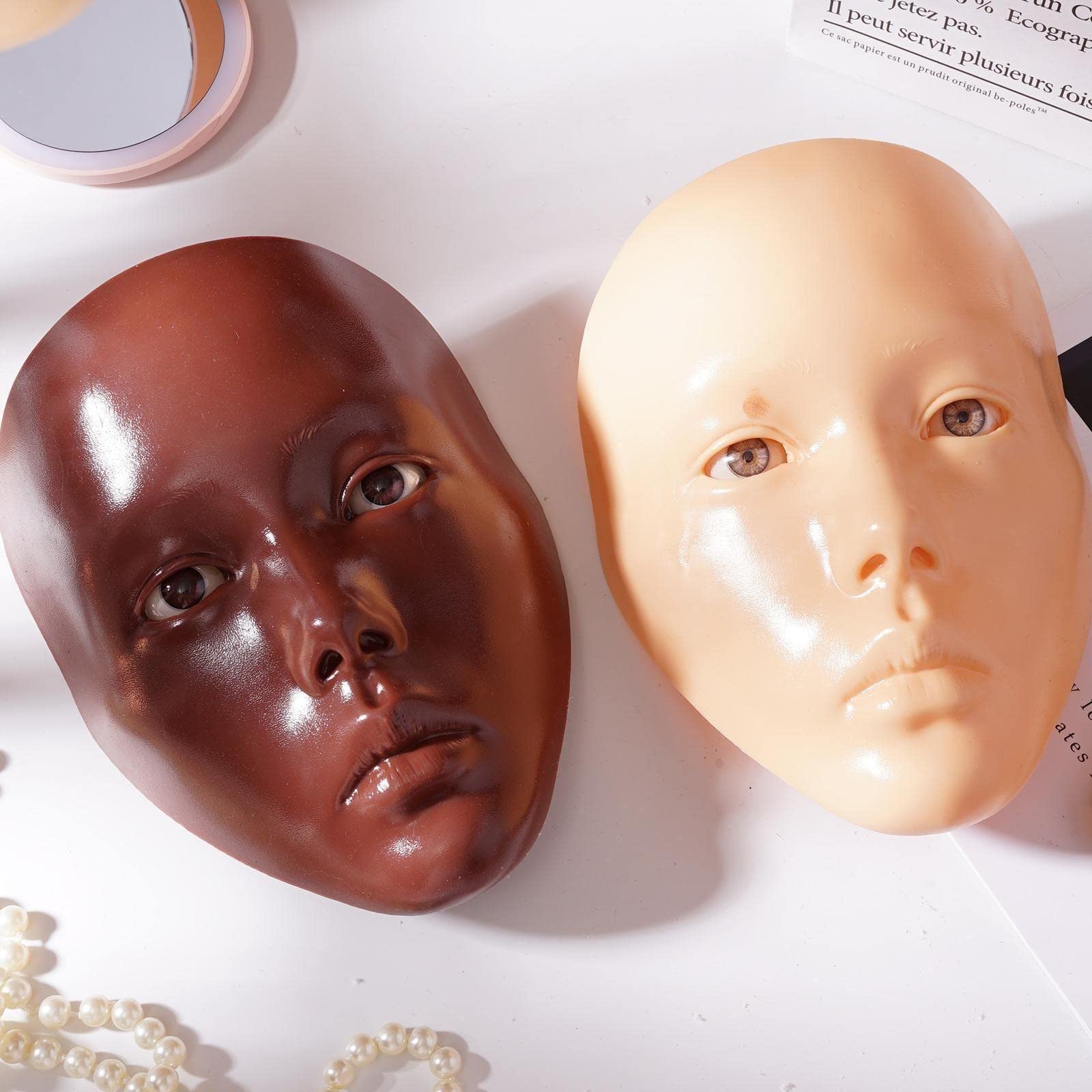 Wiederverwendbares Make-up-Übungsbrett Aus Silikon – Mit Pinseln, Für Augen-Make-up & Mehr