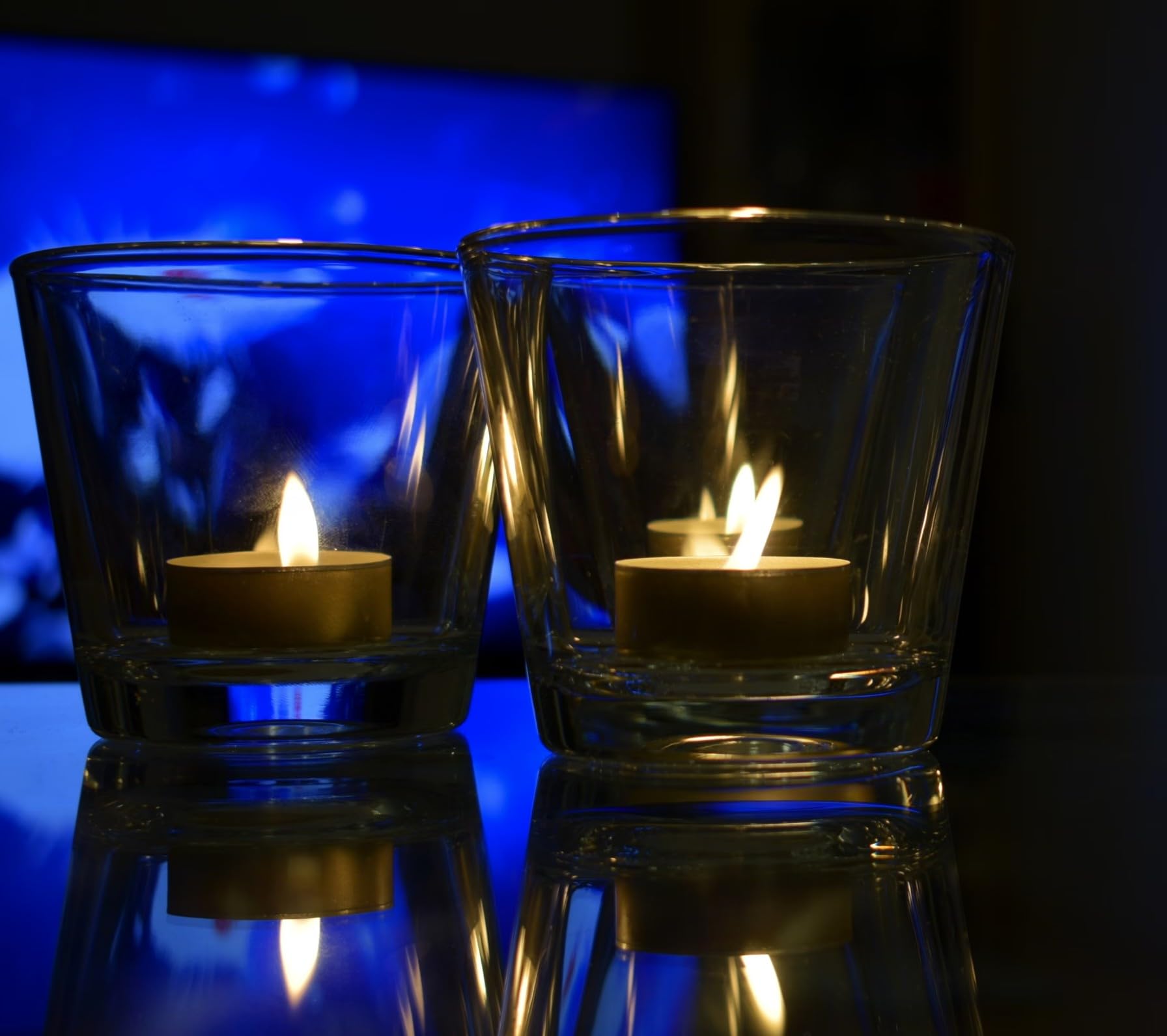 Confezione da 120 Candele Alla Citronella Naturale Cera 100% vegetale Durata 4 ore lumini in tazza di alluminio senza plastic senza paraffina e olio di palma (120 Candeline alla citronella)