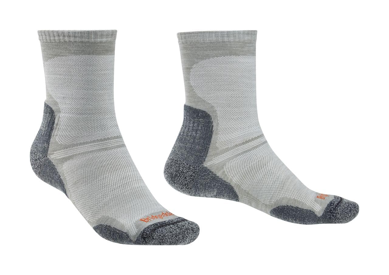 Bridgedale Men's Hike Ultralight T2 Merino Performance Original Crew Socks
