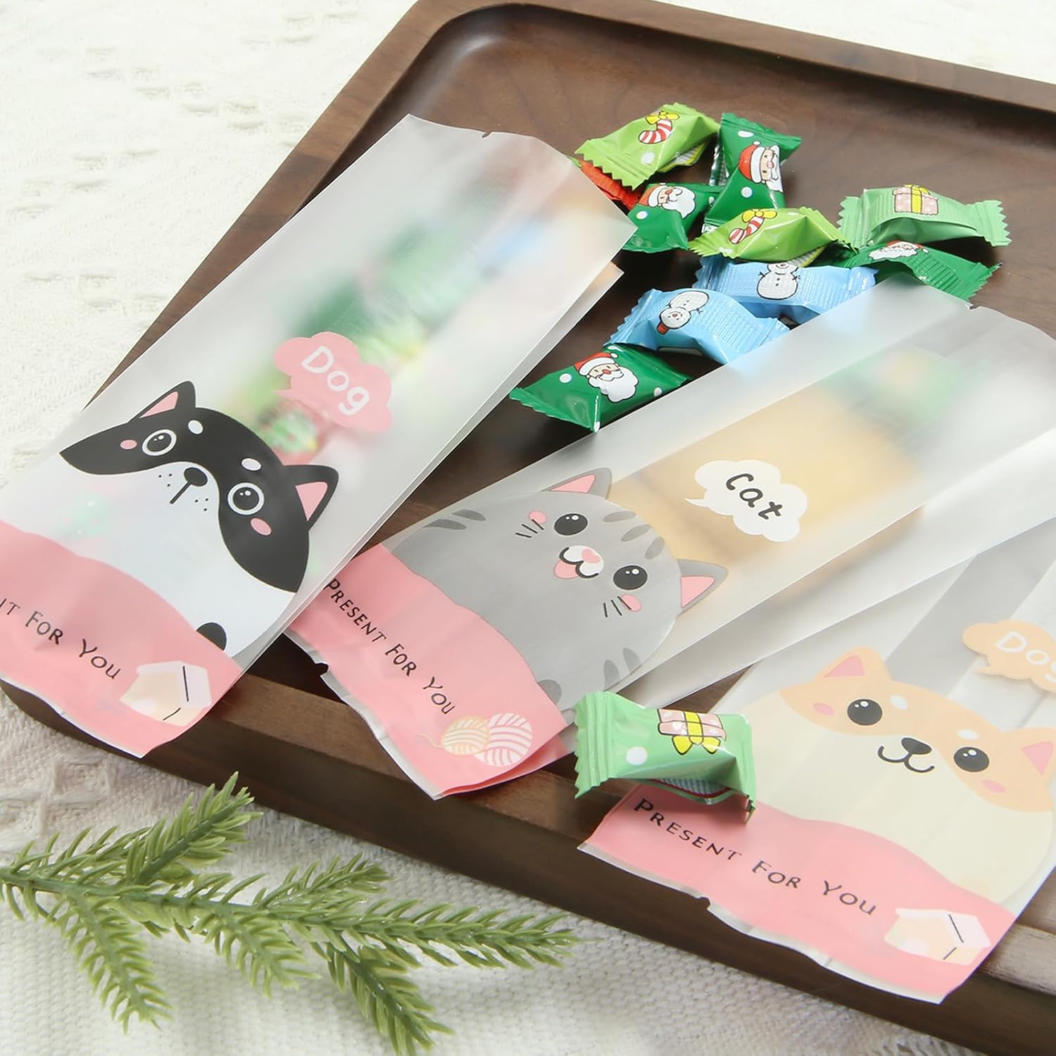 50 PCS Dog Cat Cookie Bag with Seal Stickers,Cute Puppy Kitty Cellophane Pastry Treat Gift Bag Small Bread Cake Baking Packaging Bag Can Heat Seal Bags for Party Decorations Supplies