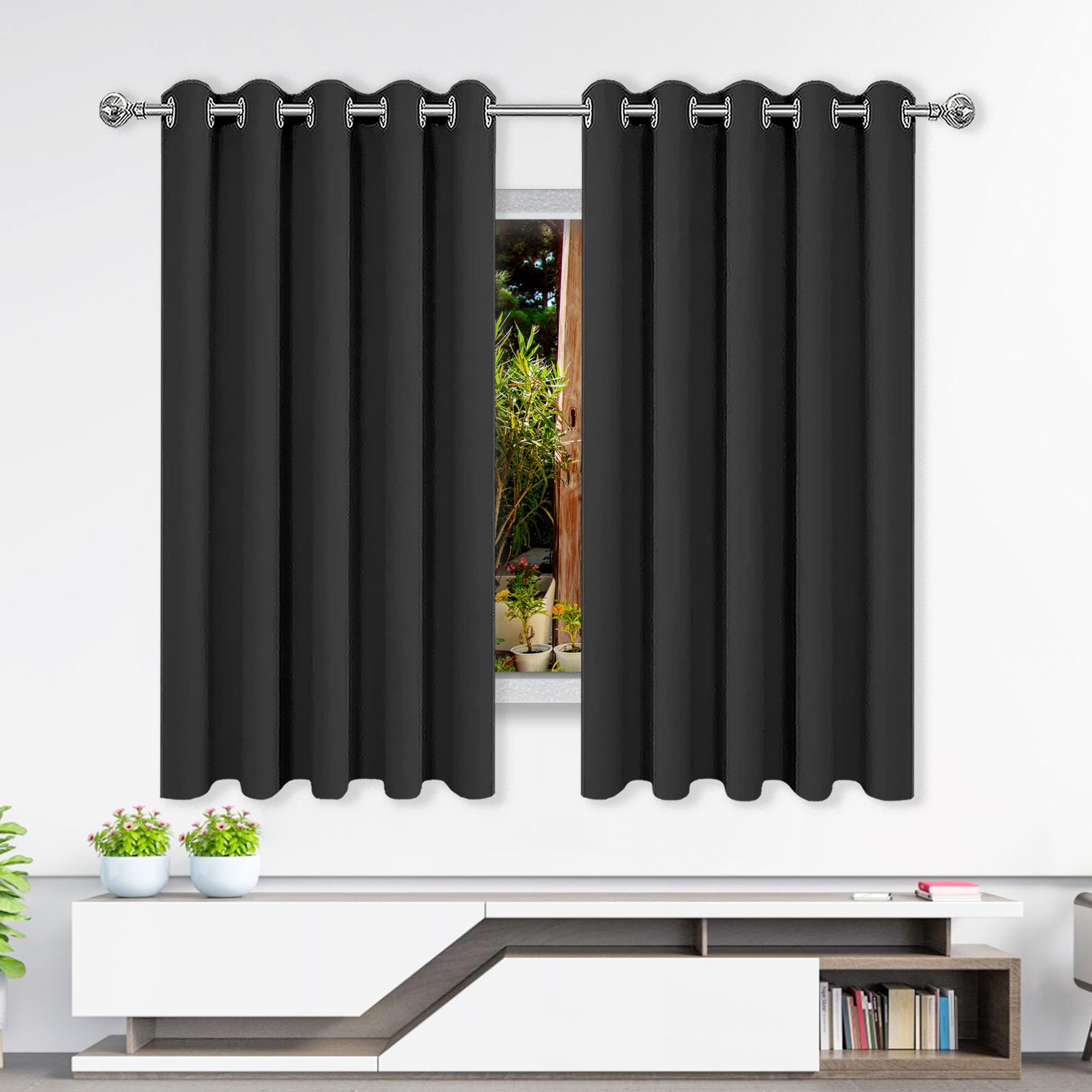 Rideaux occultants 300x230 cm noirs pour sublimer le salon et créer une ambiance cinéma