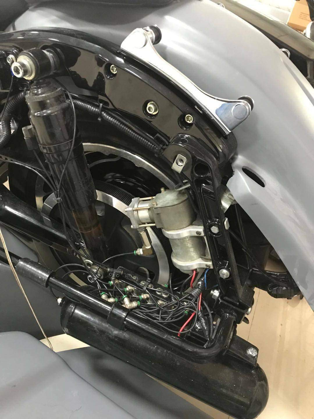 Amazon | リアエアライドサスペンションエアタンク ハーレー