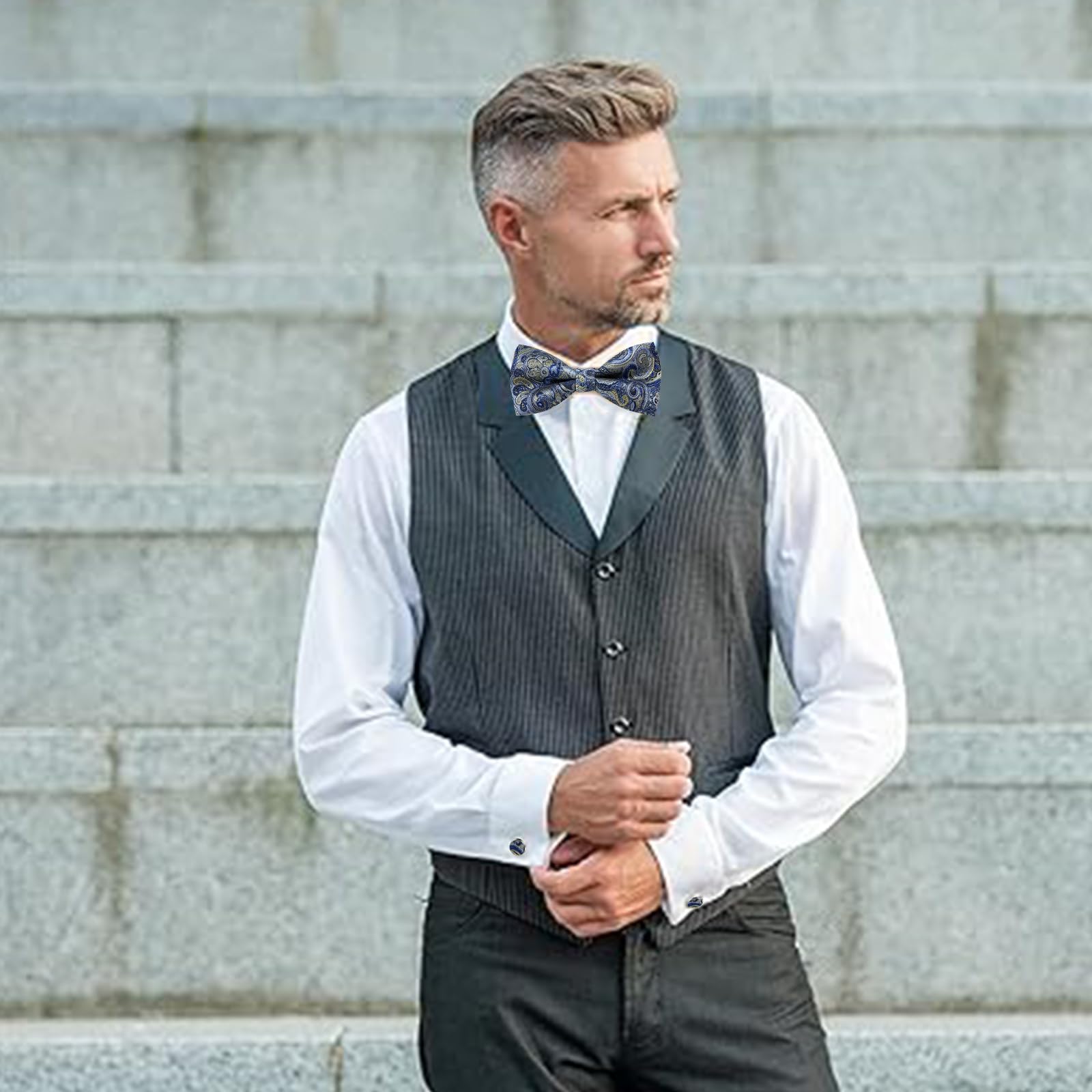 Fliege Herren und Manchettenknoepfe mit Einstecktuch Set, Verstellbare Polyester Vorgebunden Fliege Anzug Für Hochzeit Smoking Party